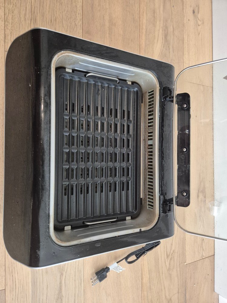 Gourmia Indoor Grill / Air Fryer –  Moving Sale - photo 2
