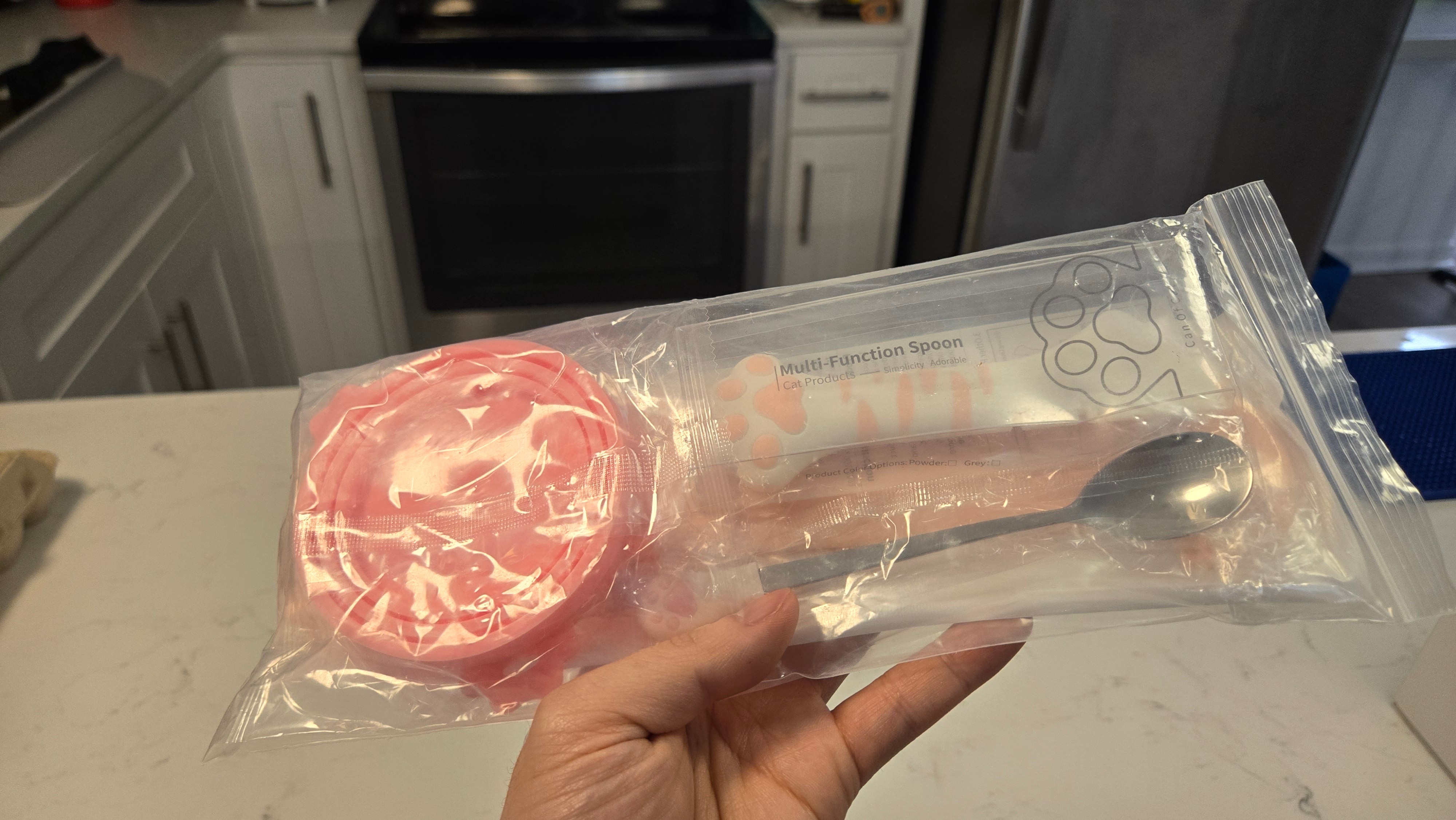 Cute Cat Food Can Lid & Spoon Set for Cats and Dogs (Pink) - photo 2
