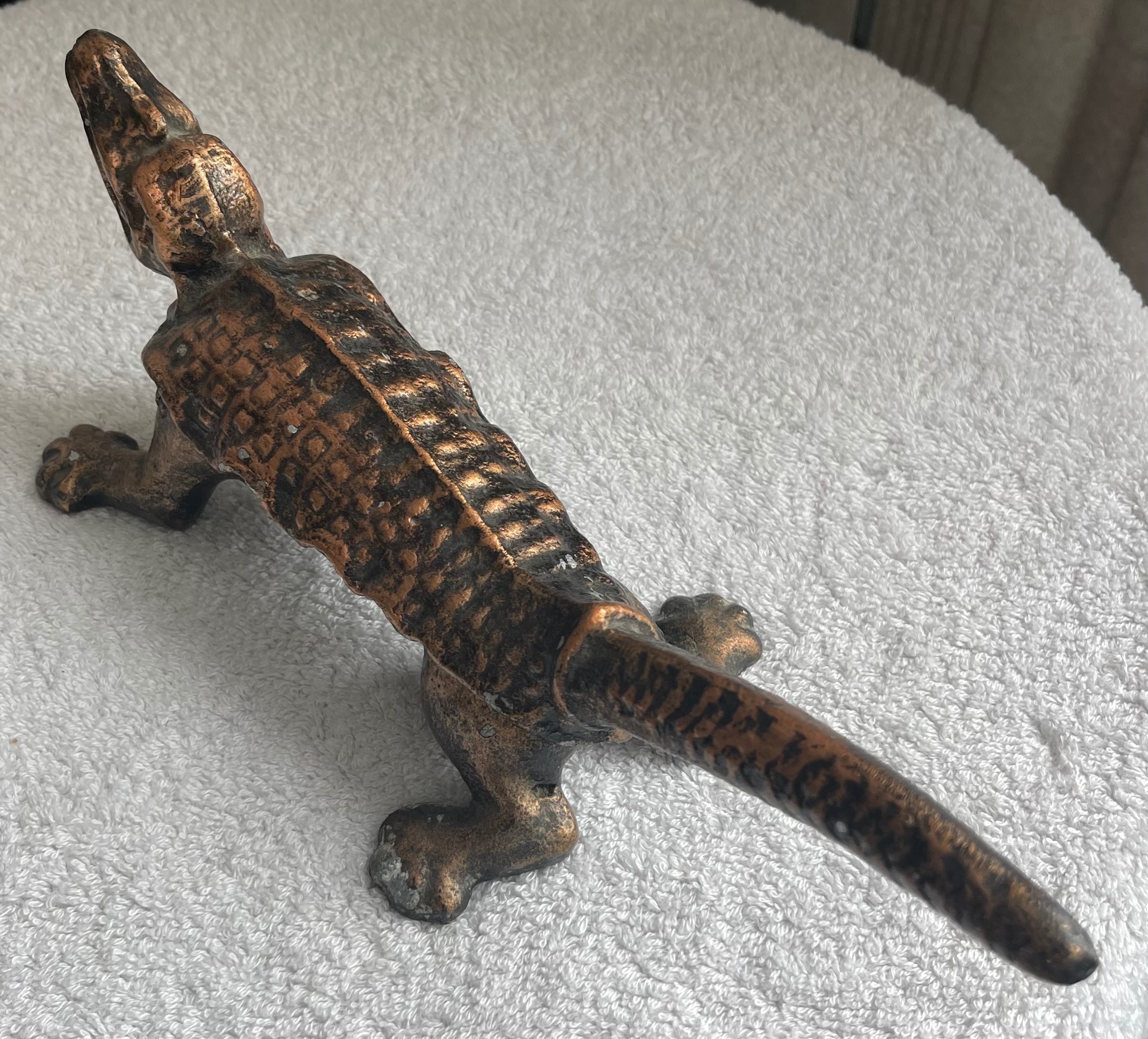 Antique Cast Iron Alligator Pharmacy Cork Press (Circa 1900) - photo 5
