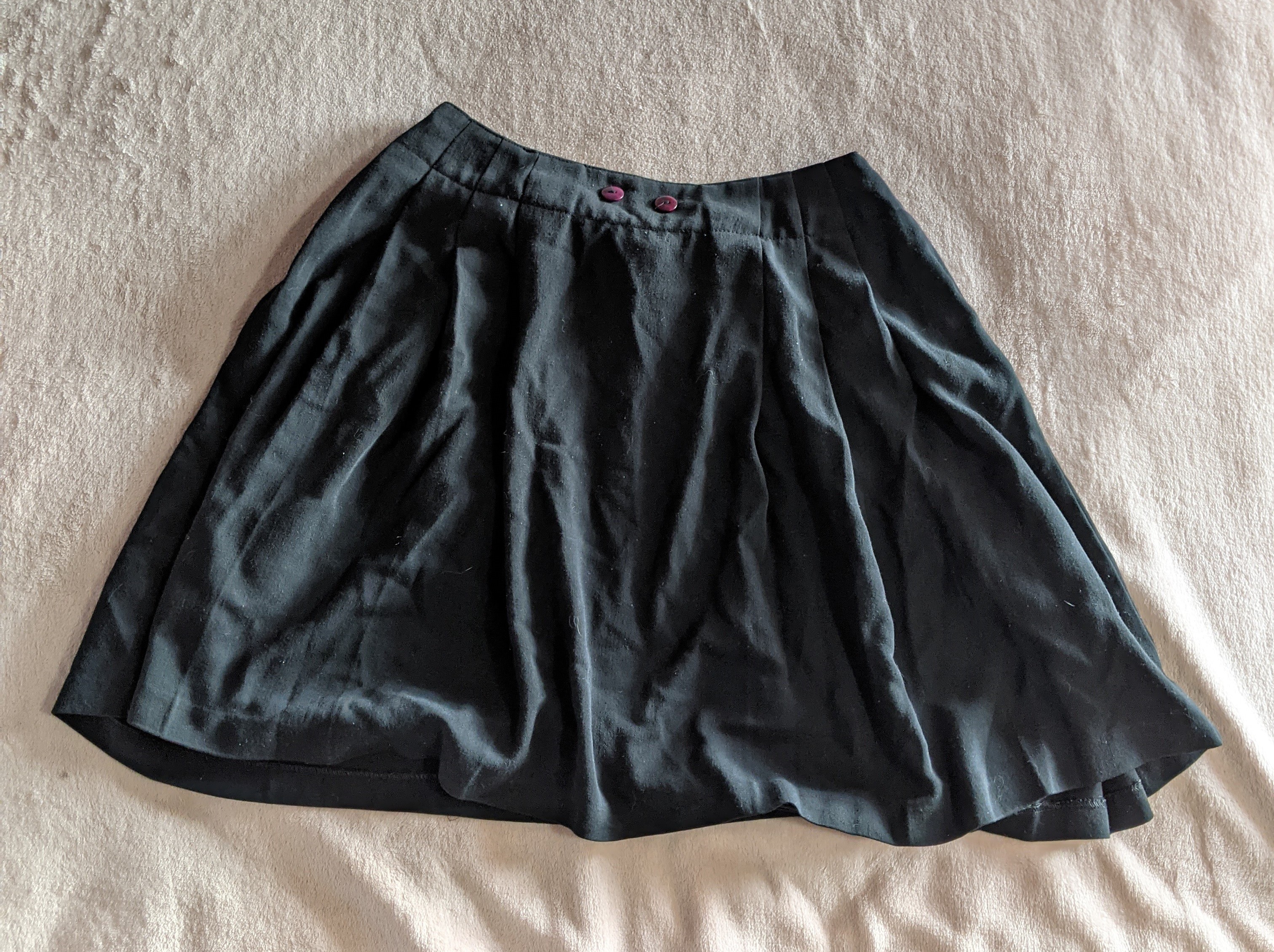 Button-Detail Black Pleated Skirt - photo 2