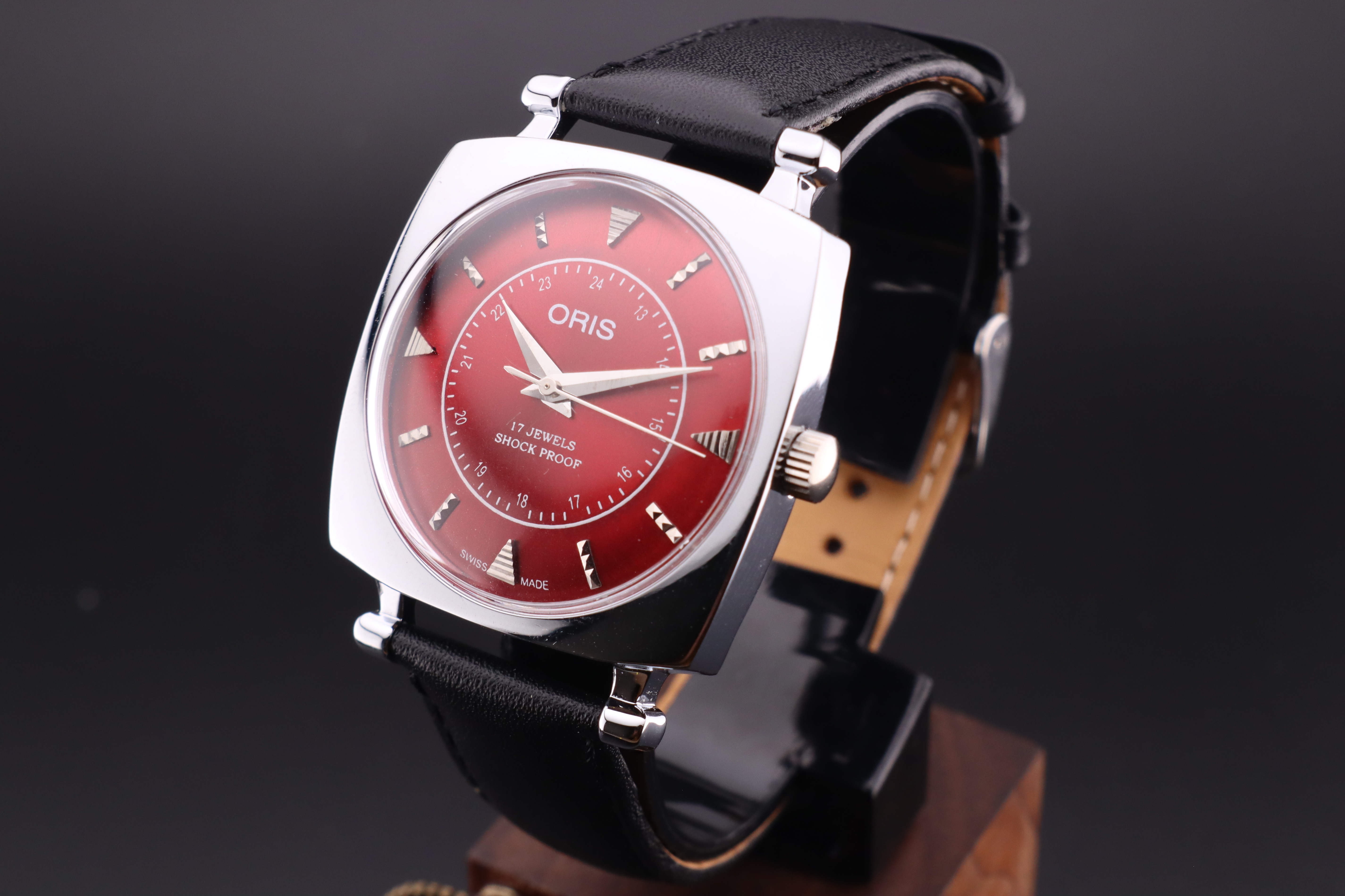 Vintage Oris Swiss ST-96 Hand Wind Mechanical Men's Watch - photo 2