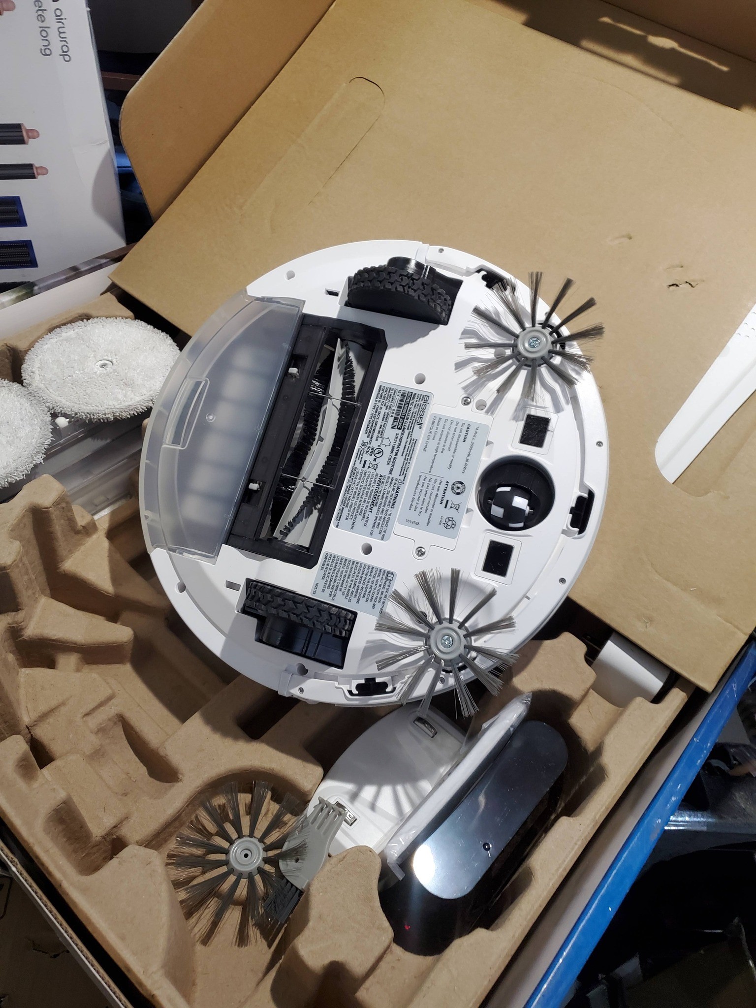 BISSELL SpinWave® Robot Vacuum & Mop – 2‑in‑1 - photo 3