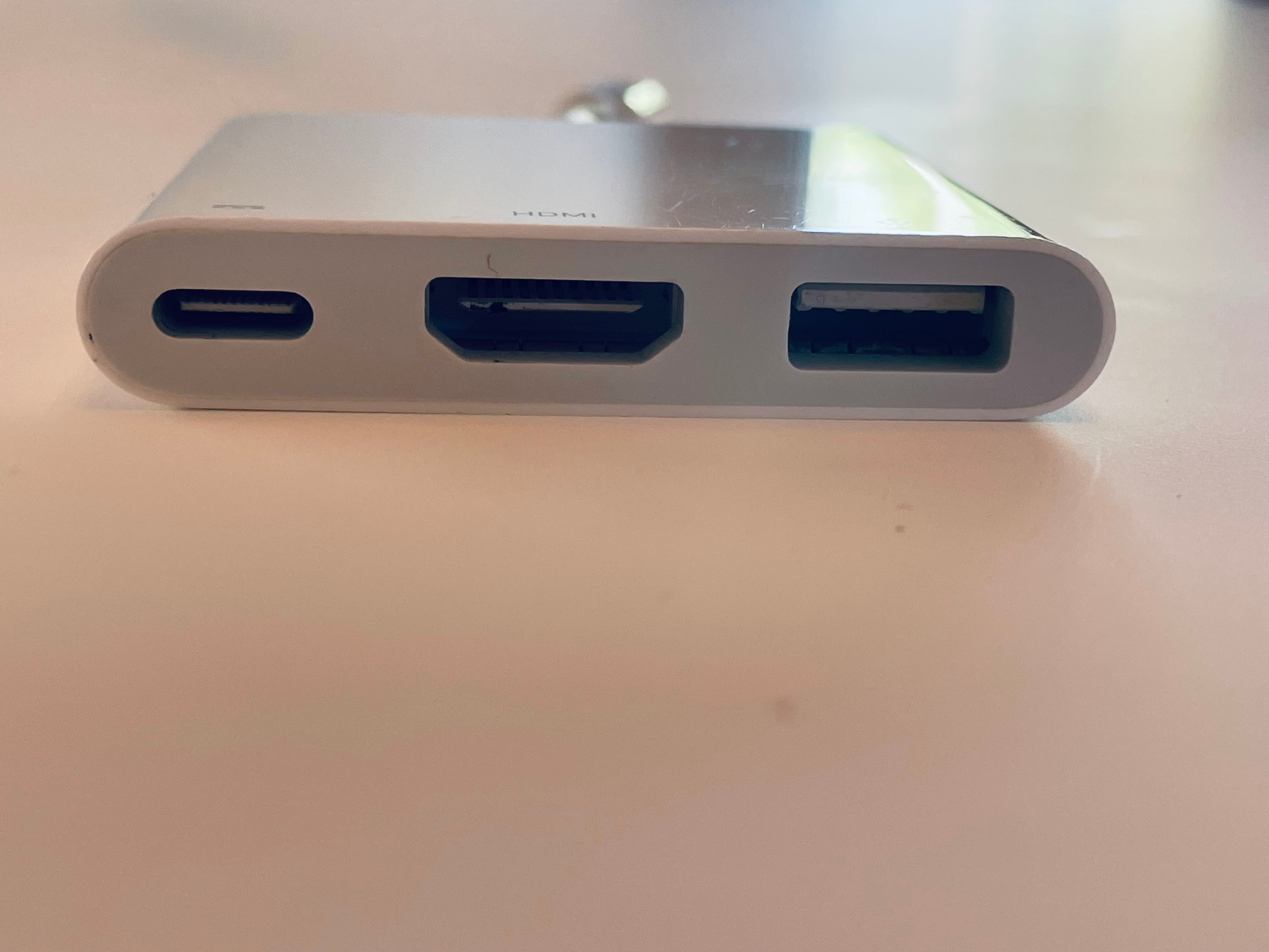 Apple USB-C Digital AV Multiport Adapter - photo 3