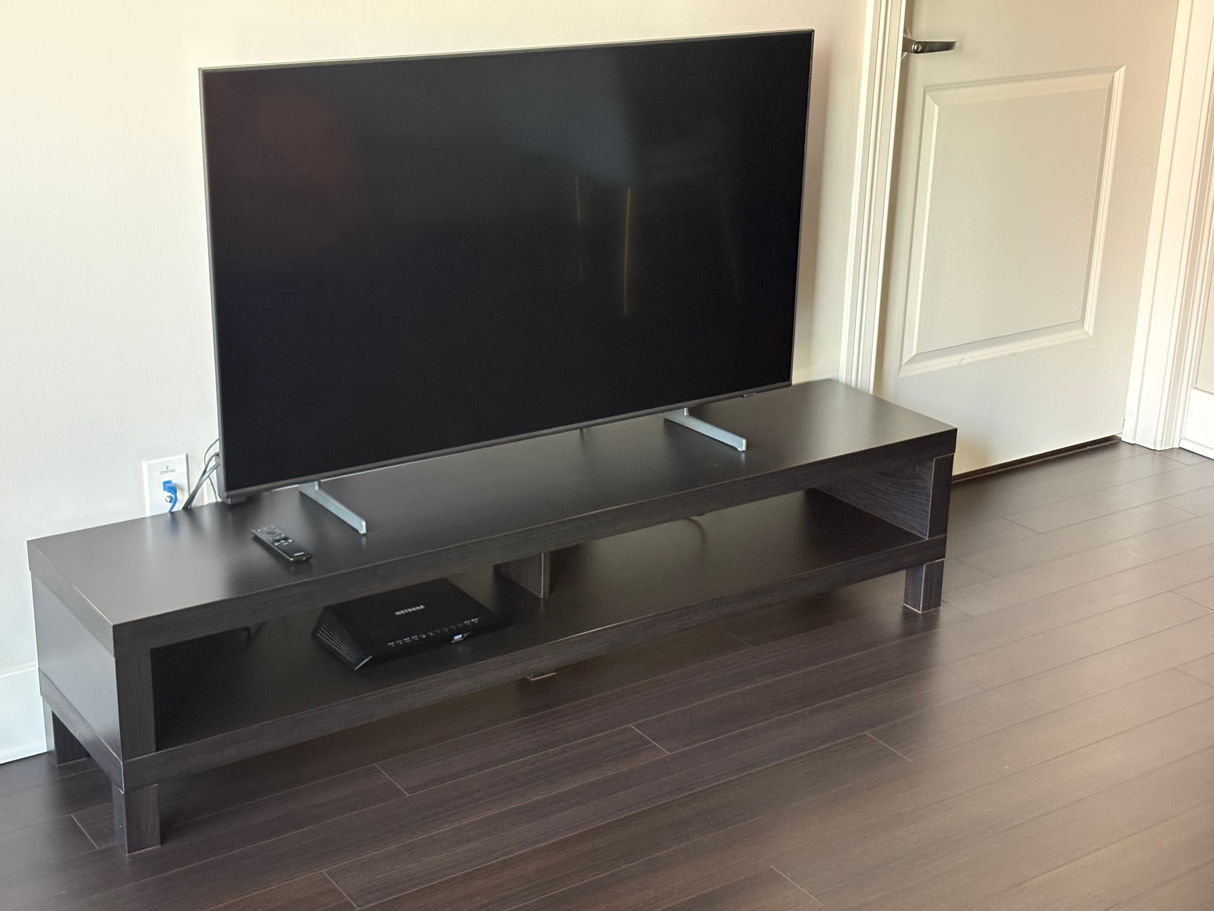 Samsung Q60C 50" TV (2023 Model) - photo 3