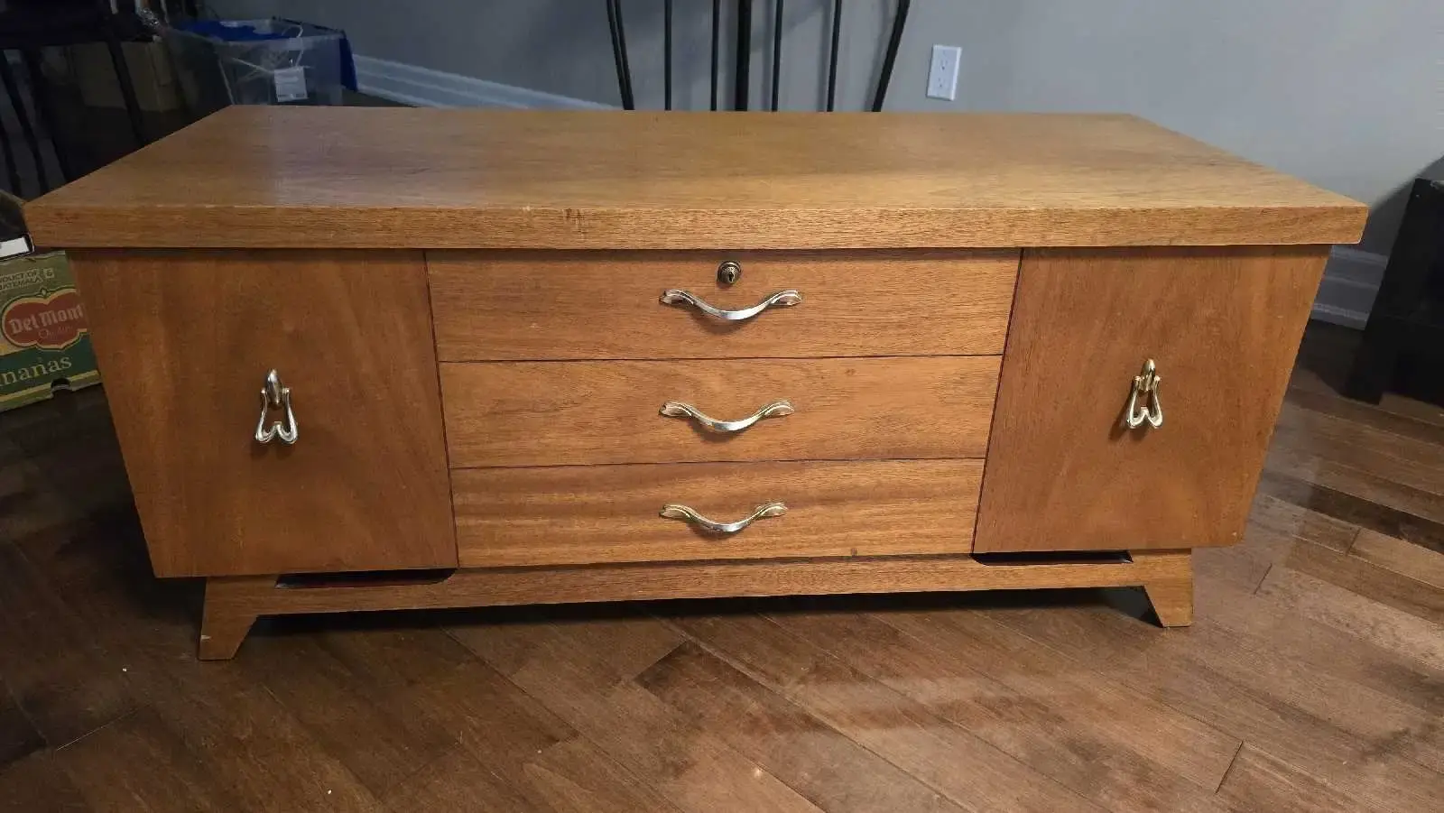 Lane Ceder Storage Chest with Key