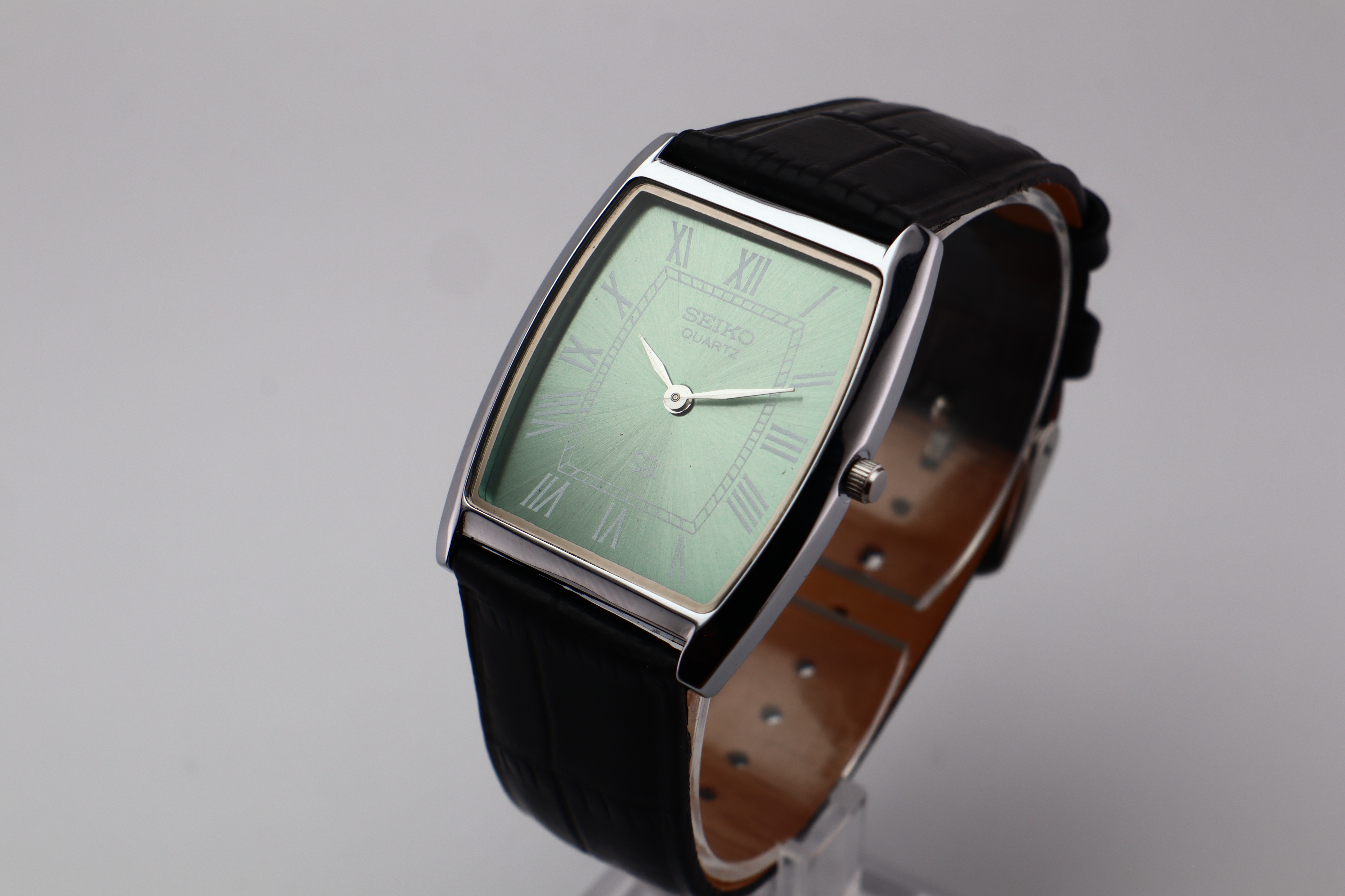 Refurbished Vintage  Barrel Tank Men’s Watch - photo 3