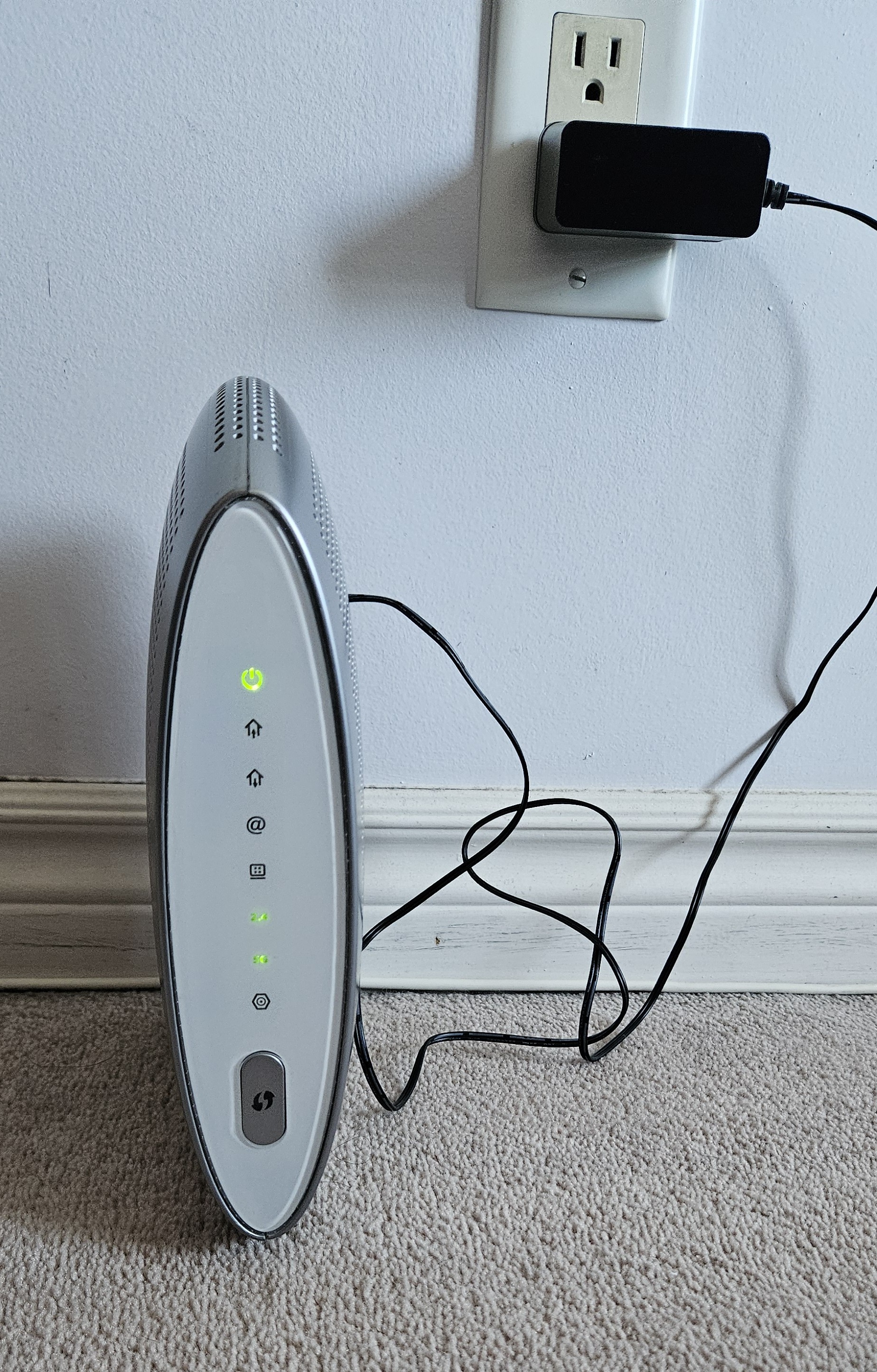 HITRON CODA-4582 MODEM/ROUTER