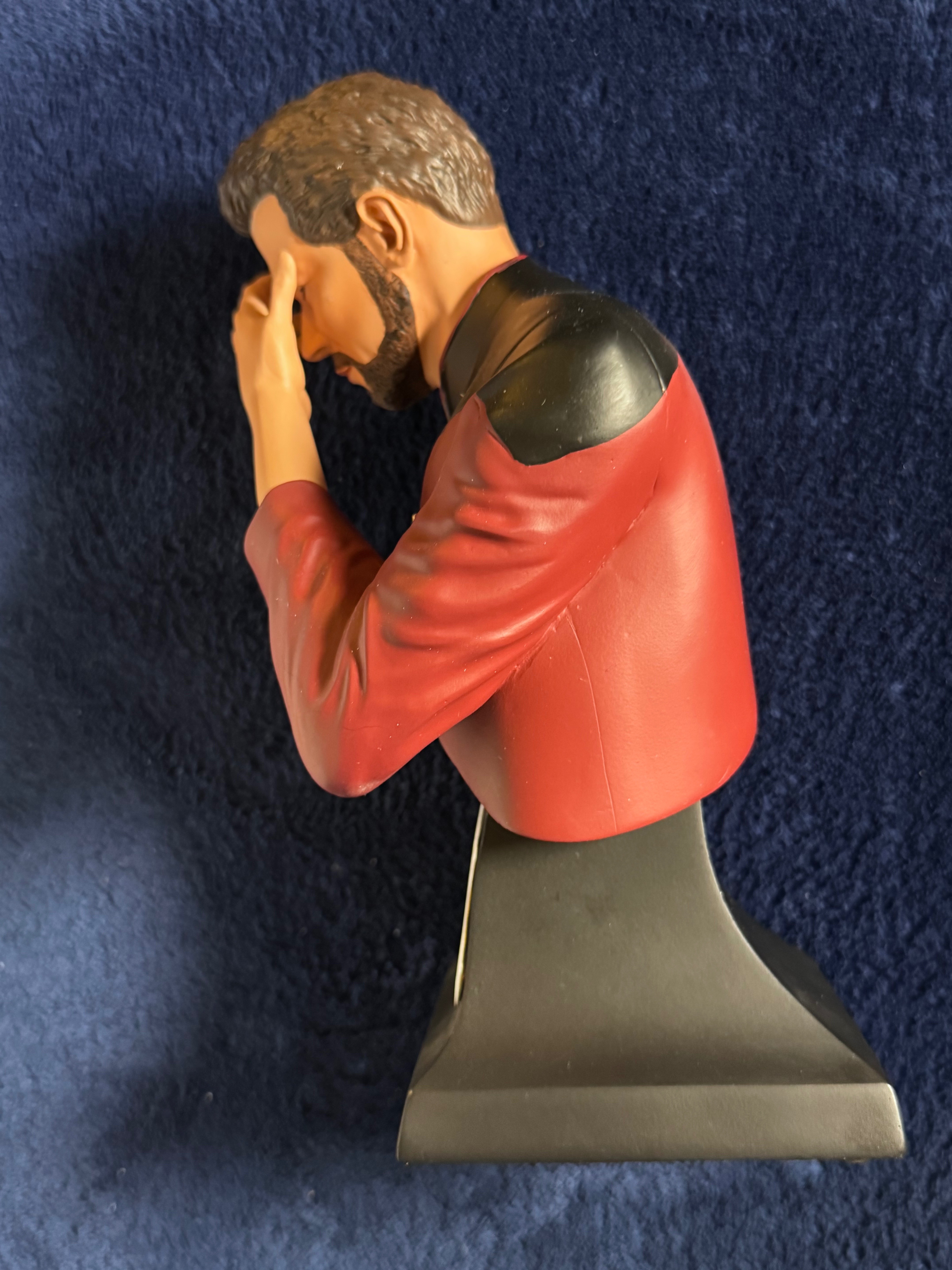 Star Trek Icon Heroes 2020 Convention Excl. Riker Facepalm Bust - photo 4