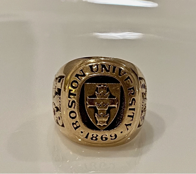 Boston University 10K Solid Gold Ring 1869 - photo 4