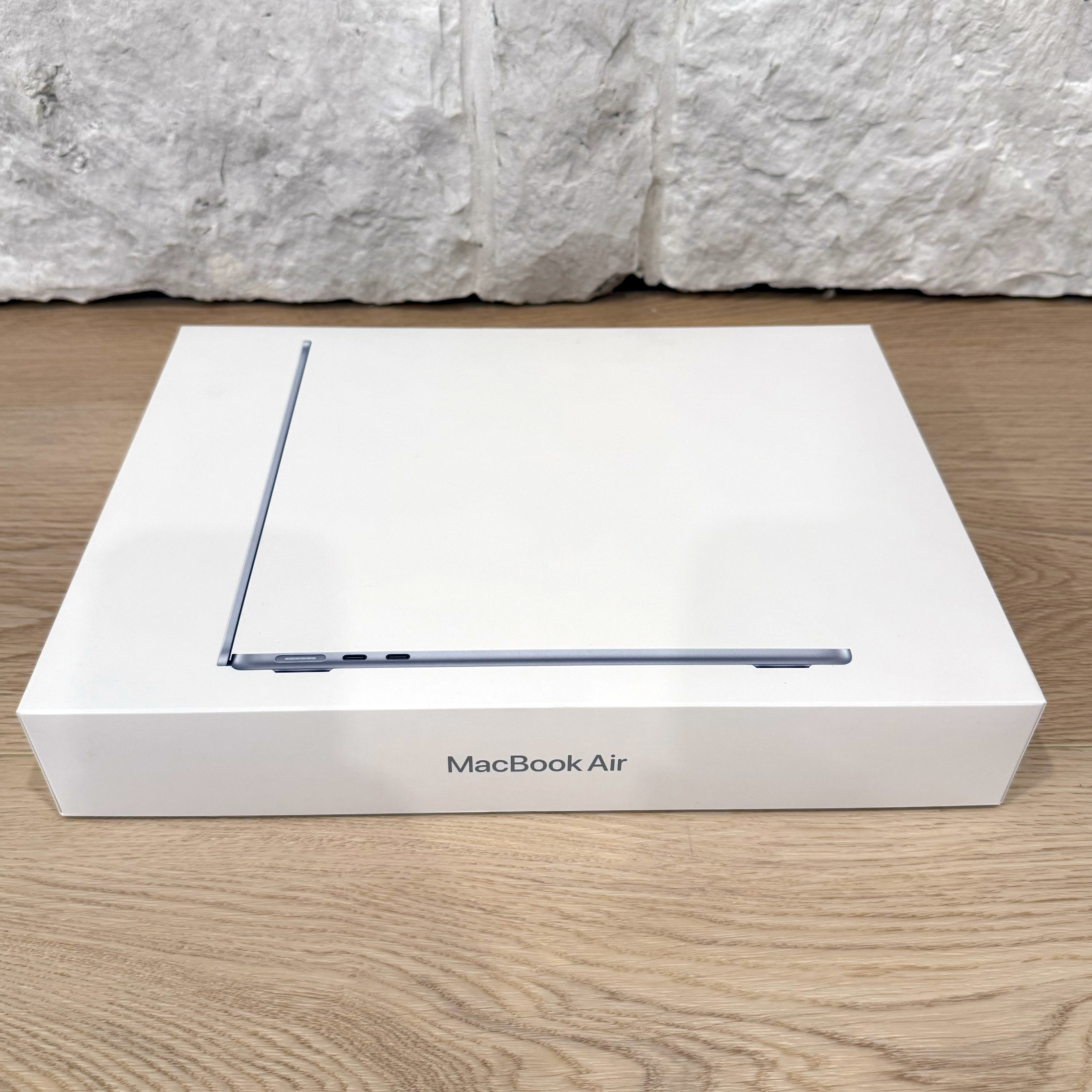 MacBook Air 13" M5 - 16/516GB – Sky Blue [NEW & SEALED]