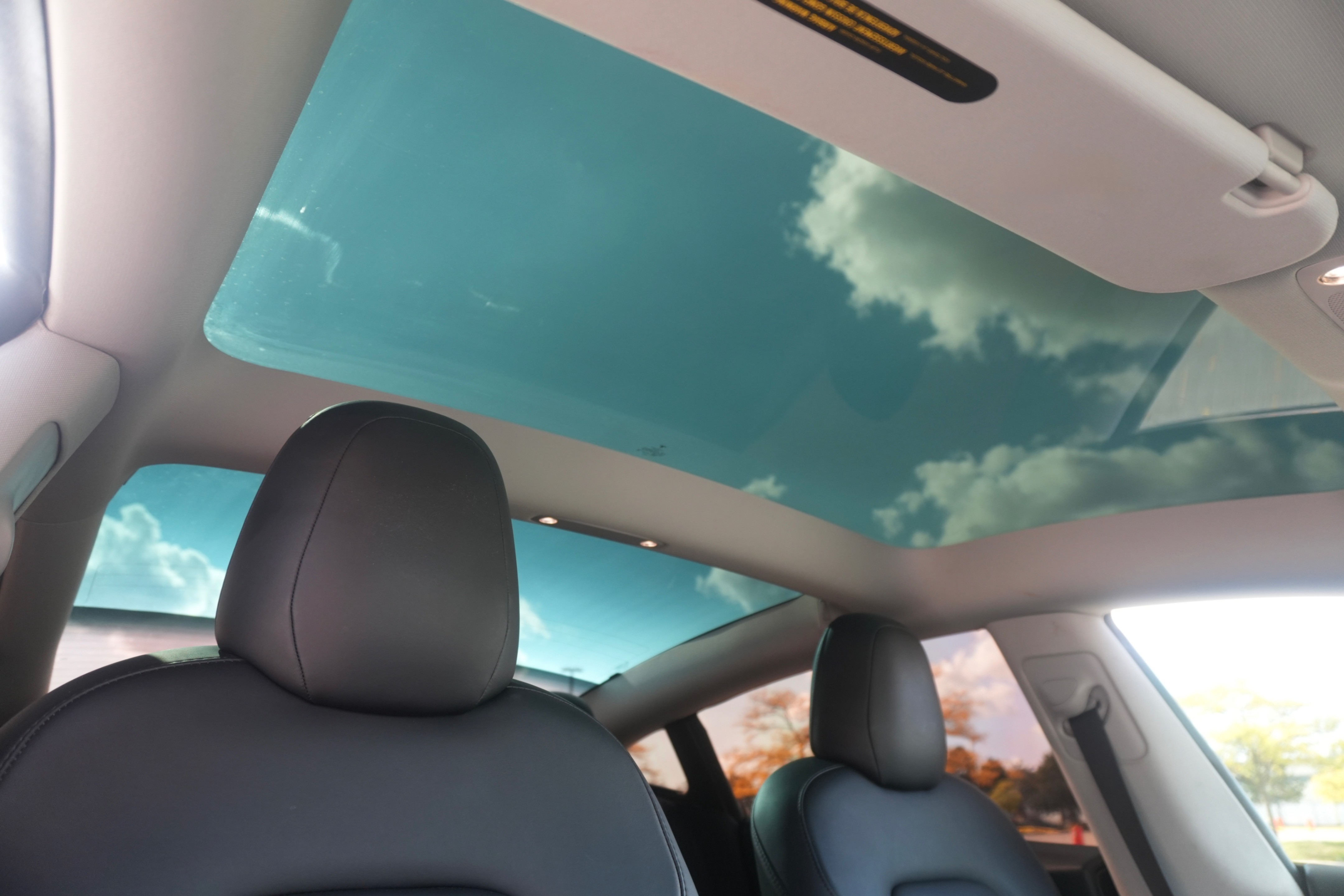 Tesla Model 3 Long Range - photo 4