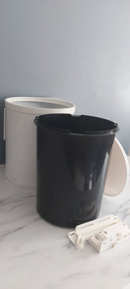Trash Master Waste Bin - White, 10 Quart - photo 3
