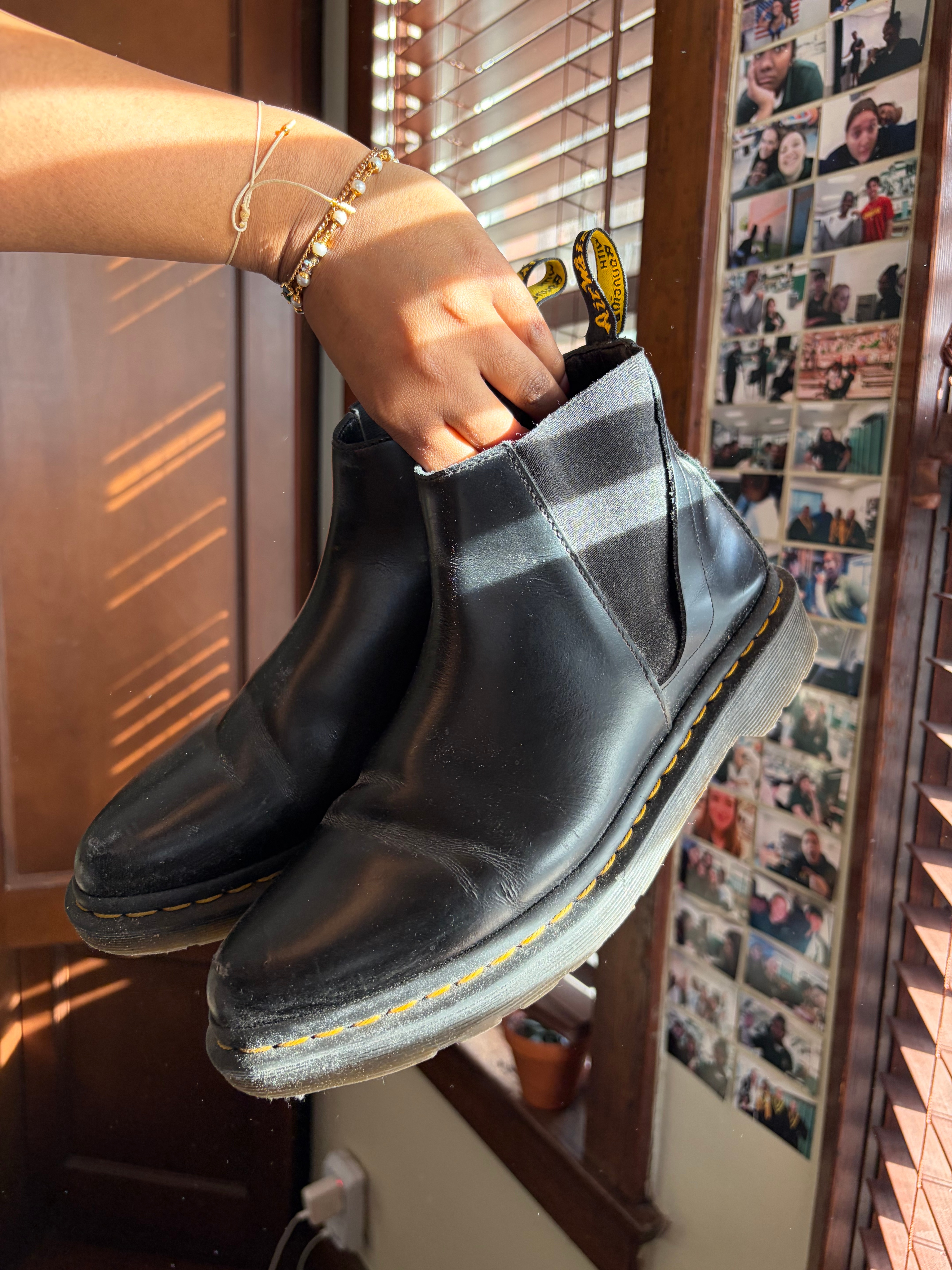 Dr. Martens Chelsea Boots - Black Leather - photo 2