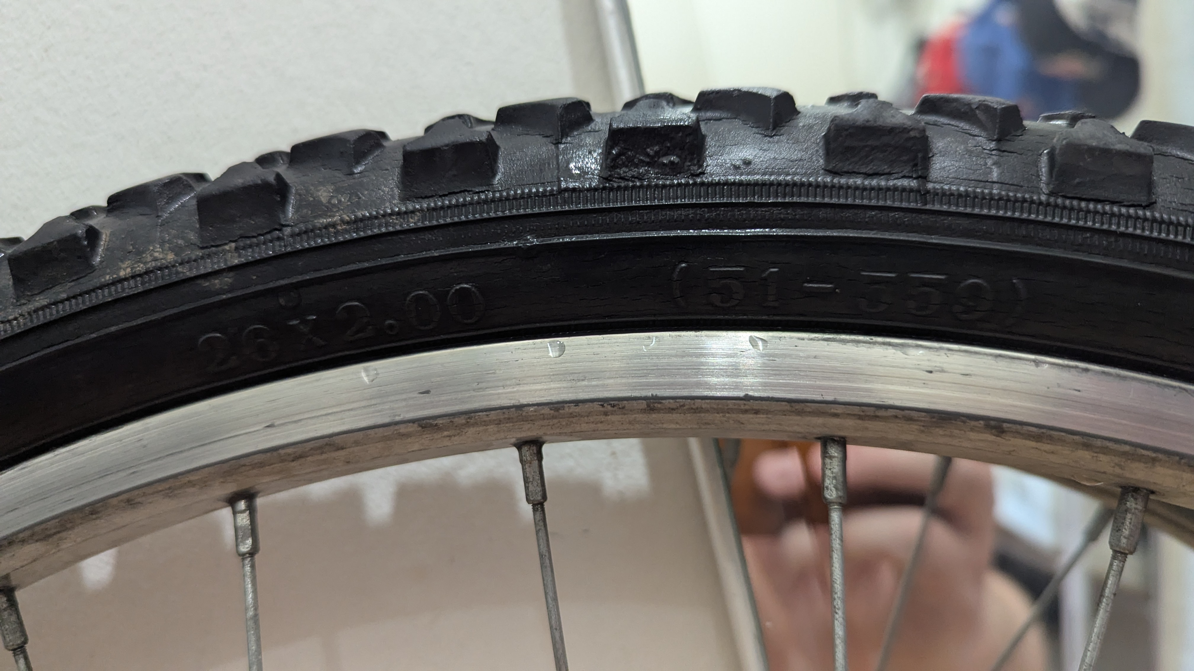 26x2.00 (51-559) FRONT Wheel Used Bike Bicycle - photo 2