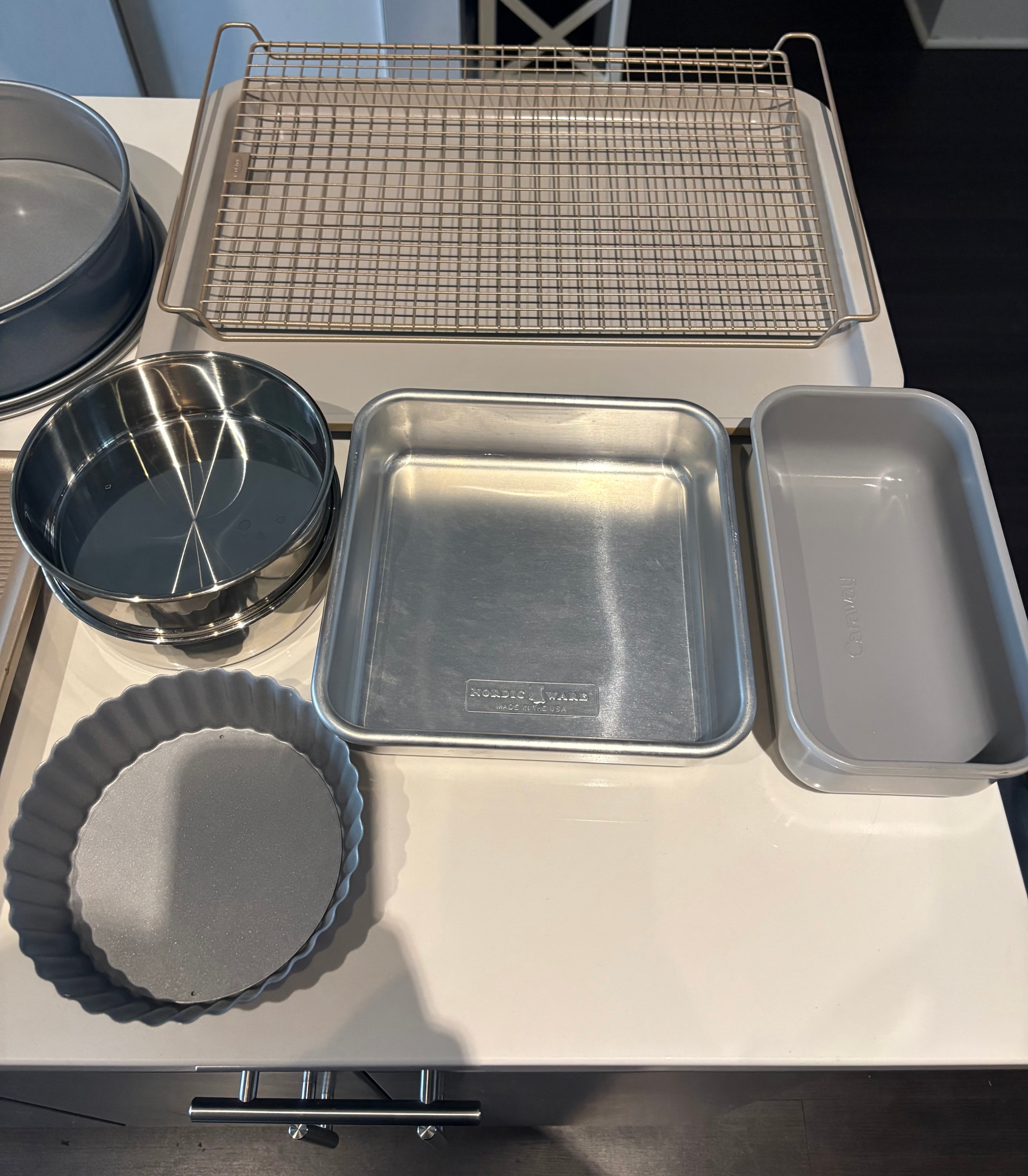 Baking trays and pans with storage rack - photo 4
