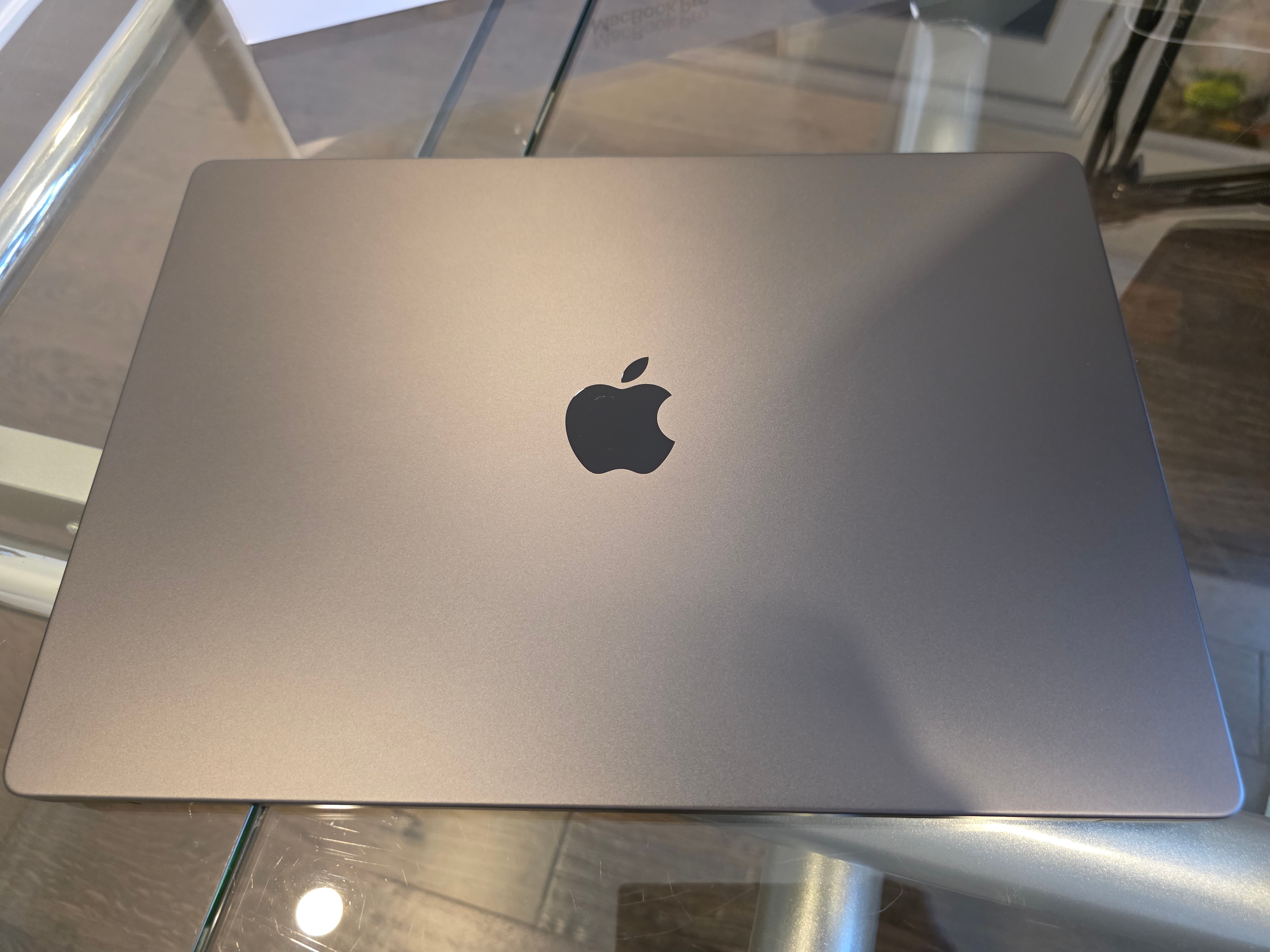 Macbook Pro 16 - M4 Pro - 24GB RAM / 512GB SSD - 100% Battery - photo 4