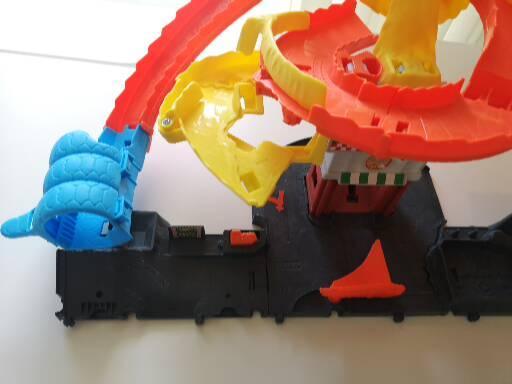 Hot Wheels Pizza Planet Track Set - photo 5