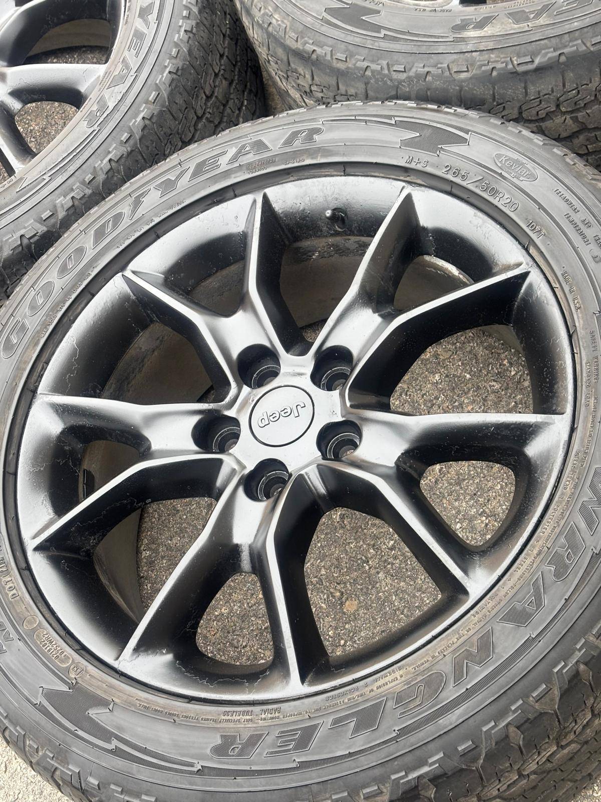 OEM 20”GrandCherokee/Durango(5x127)+265/50/R20 Goodyear A/T - photo 2