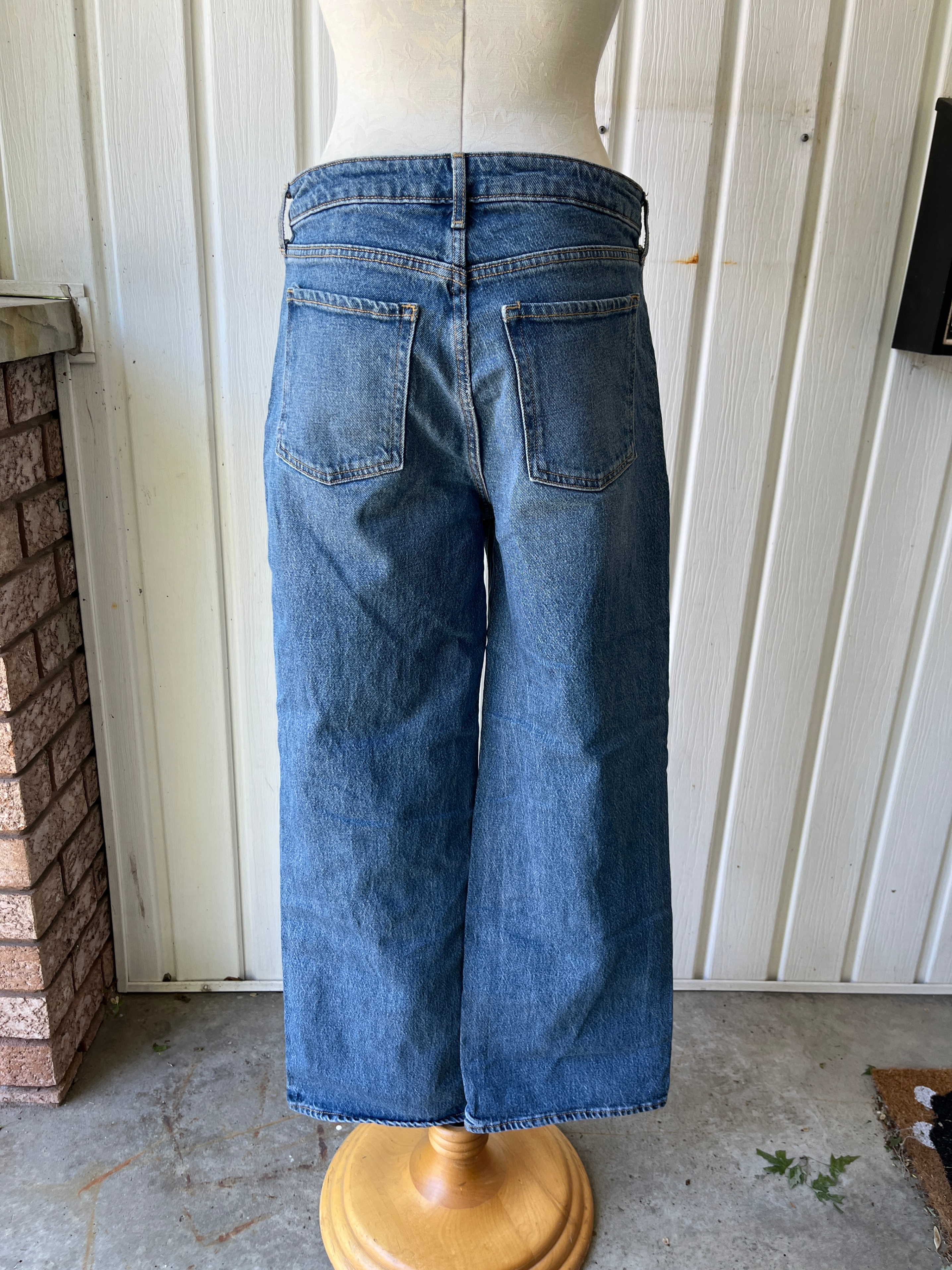 Old Navy Wide Leg Jeans Size 8 - photo 2