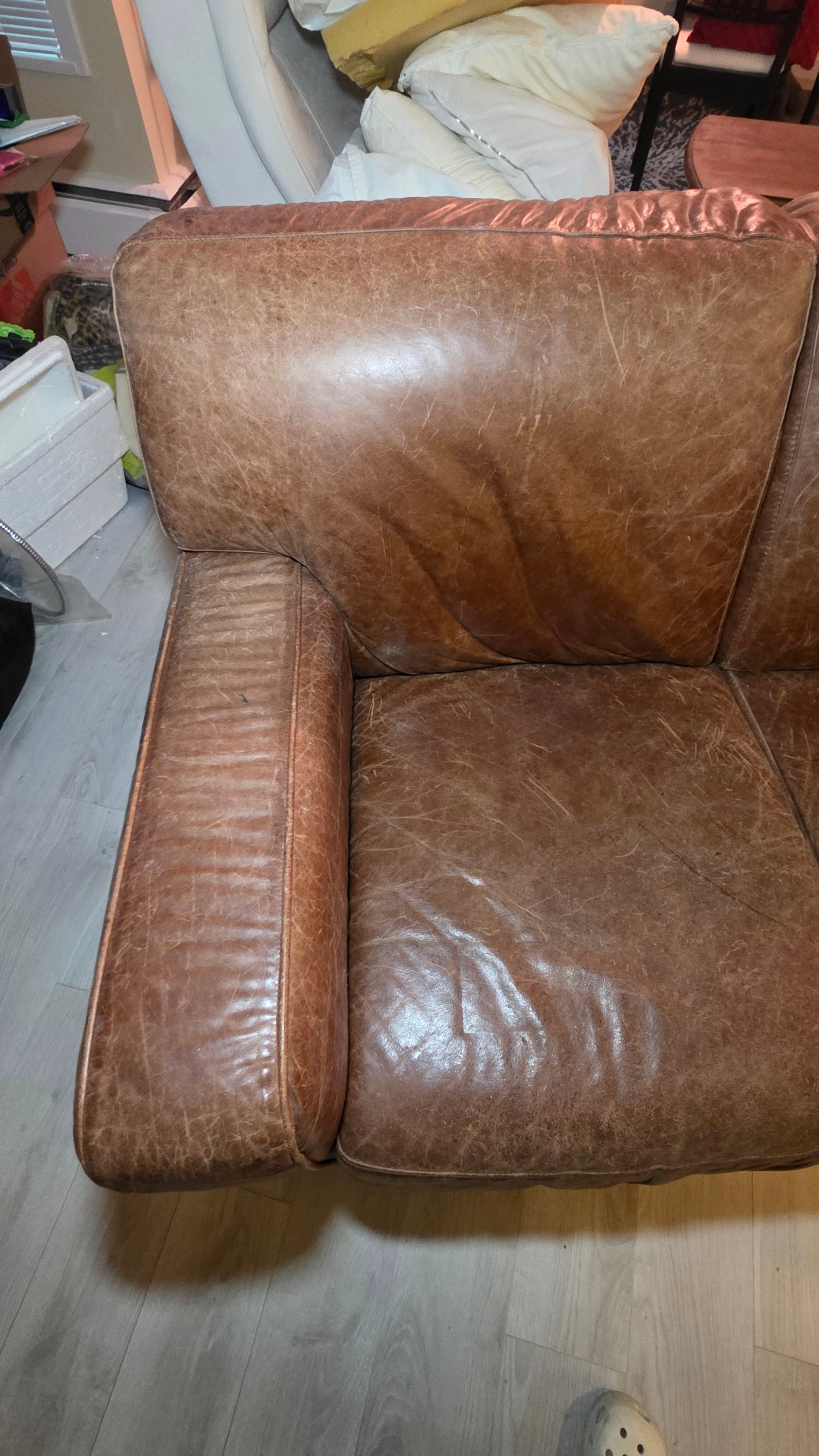 Vintage Distressed Brown Leather Loveseat – Deep Seating Comfort - photo 4