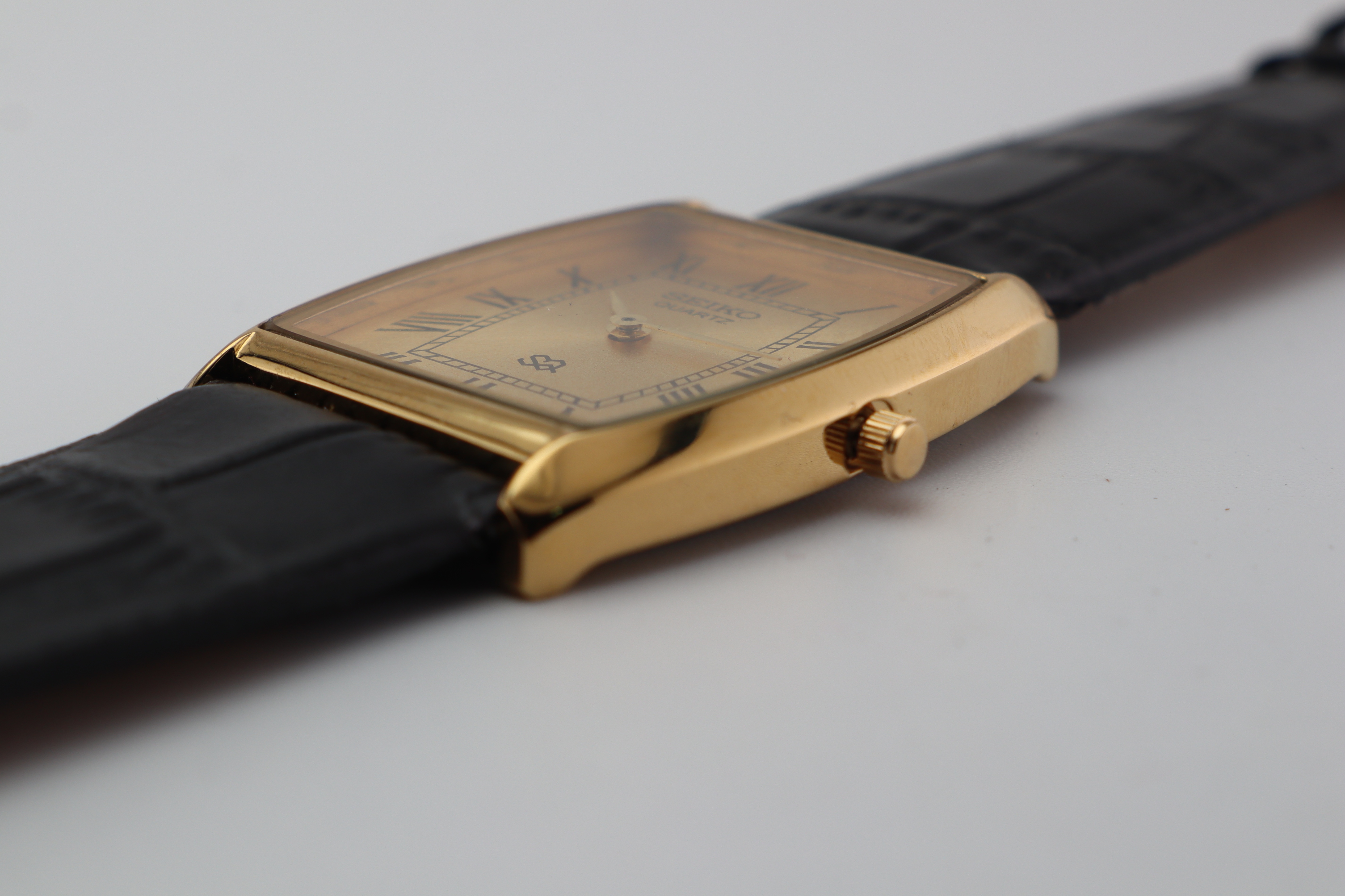 Refurbished Vintage Barrel Tank Men’s Watch - photo 5