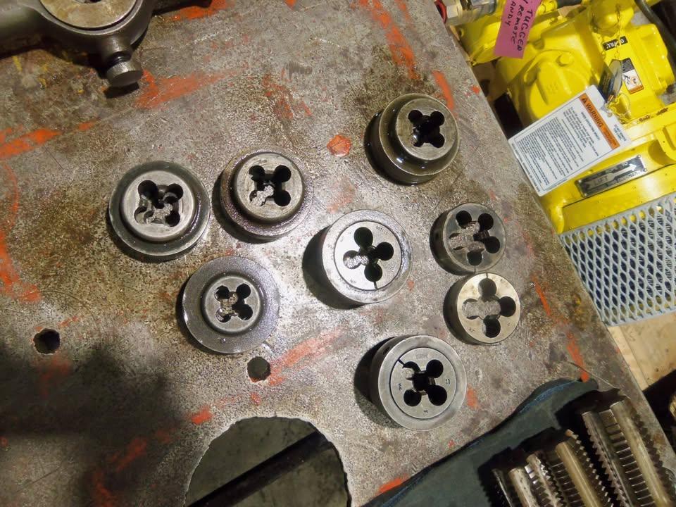 Thread Cutting Die