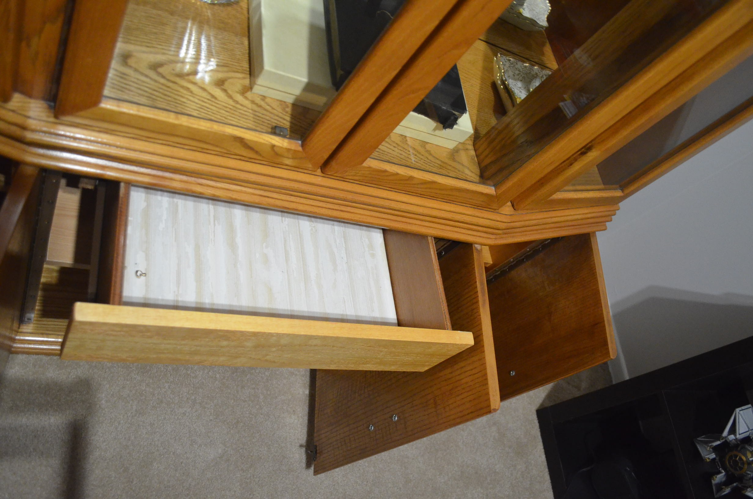 Dining set with hutch & buffet - photo 3