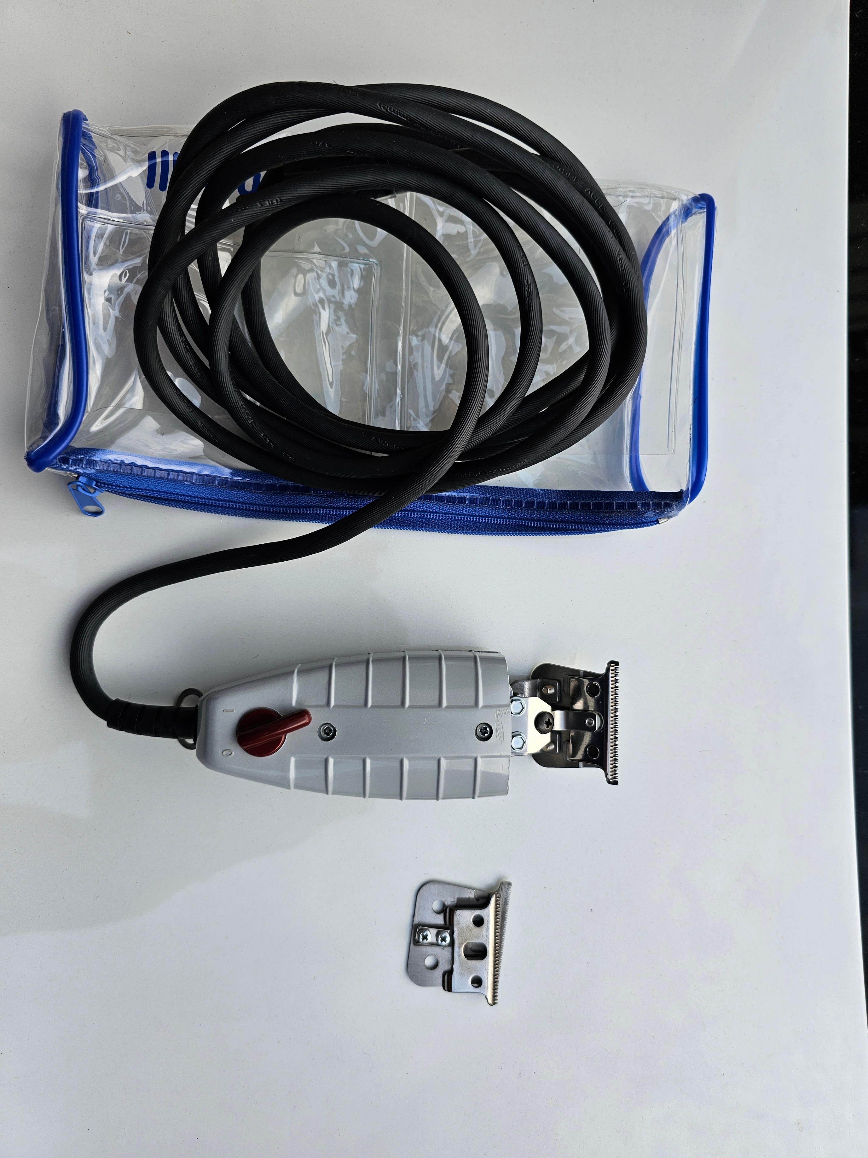 Andis Model G T-Outliner Trimmer