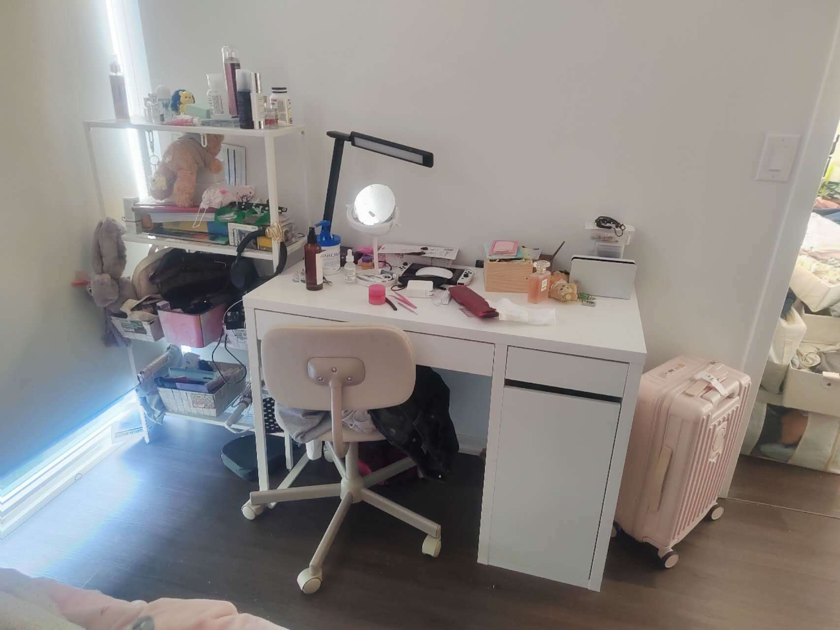 IKEA MICKE desk - photo 4