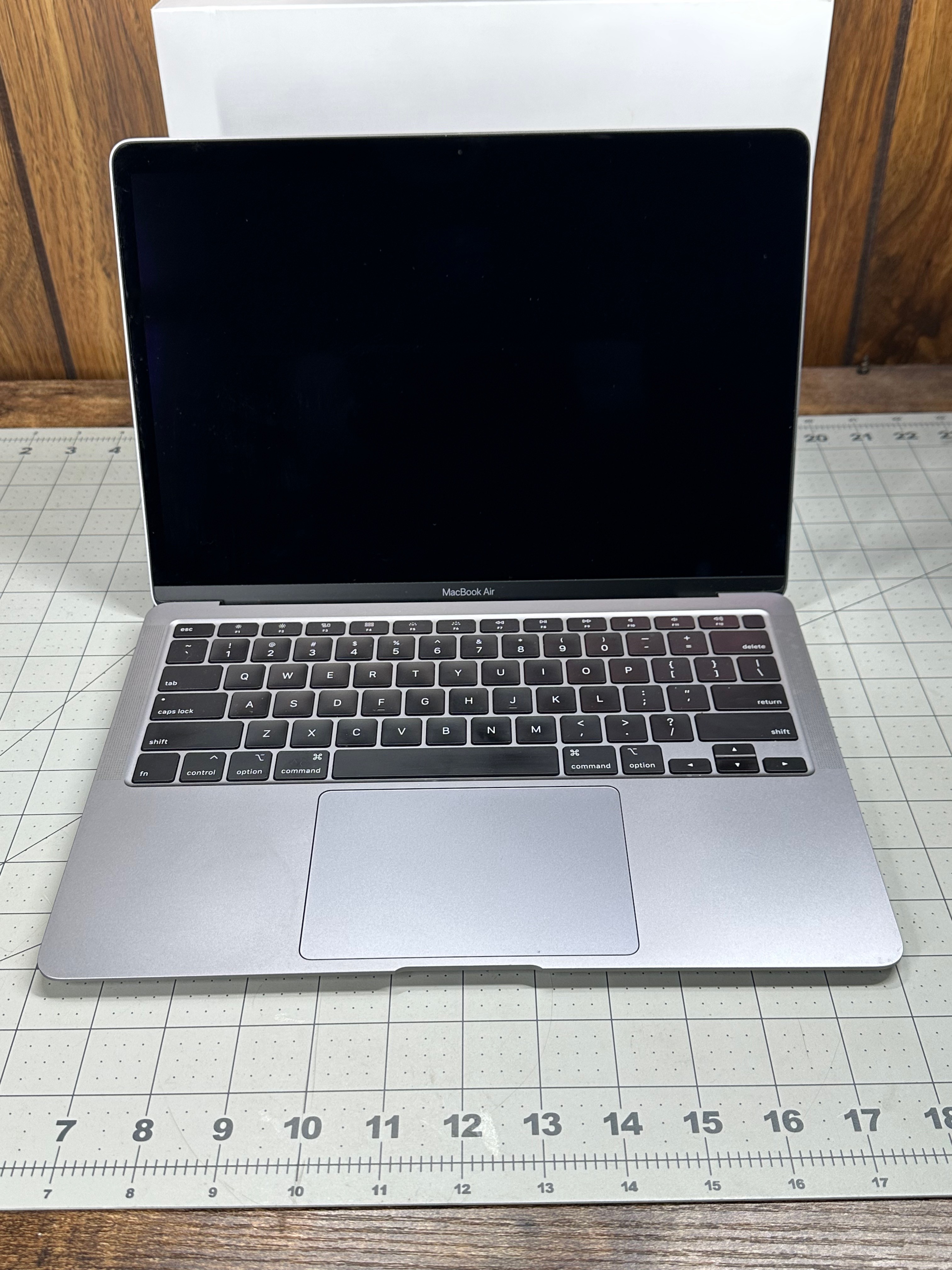 2020 Macbook Air + Magic Mouse - photo 3