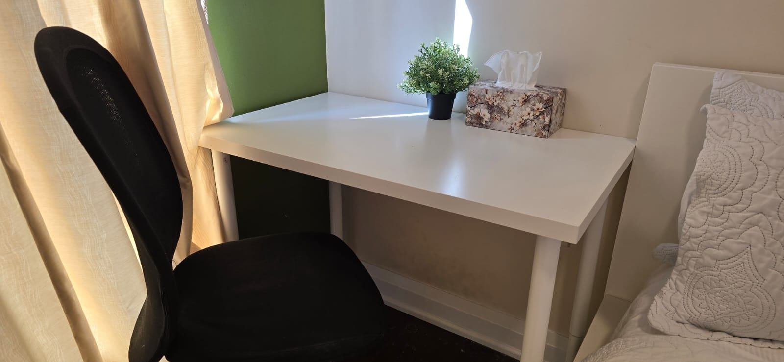 Ikea Linmonn Table with Chair in good condition - photo 2