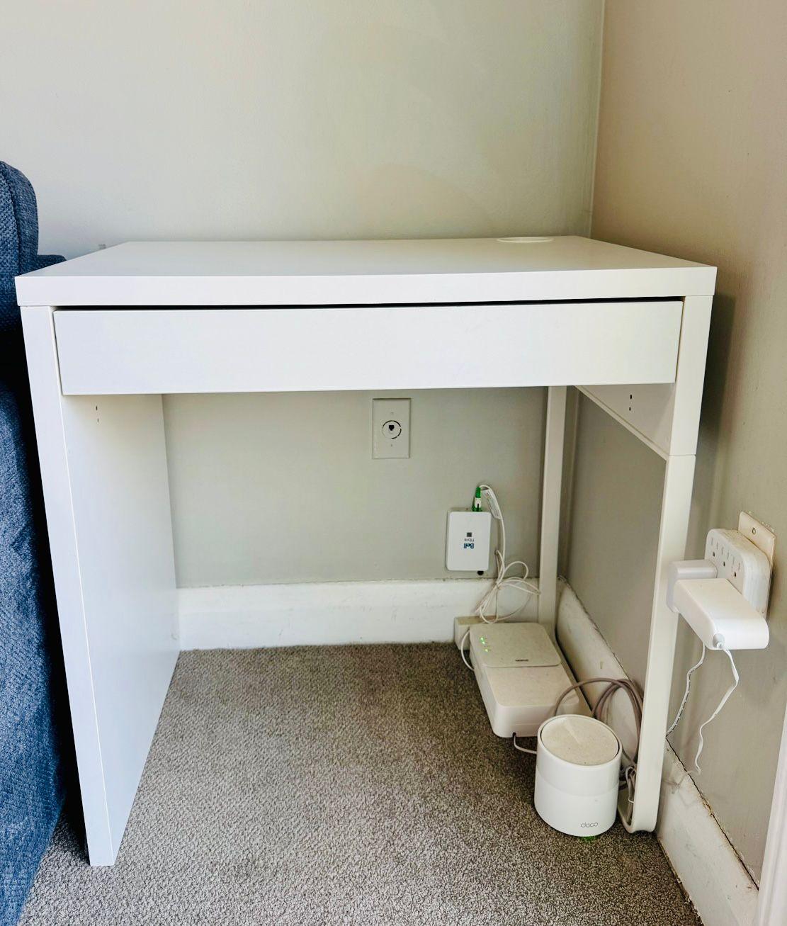 IKEA MICKIE White Compact Table - photo 2