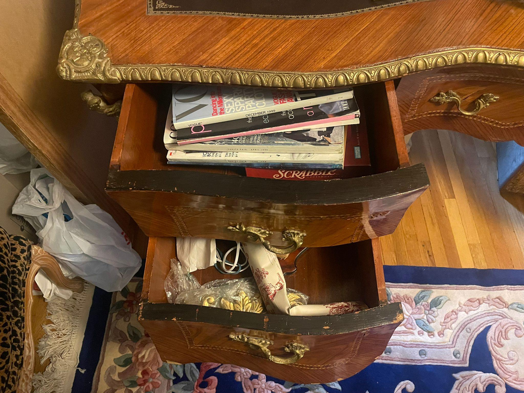 Vintage French-Style Writing Desk / Vanity Desk – $300 - photo 4