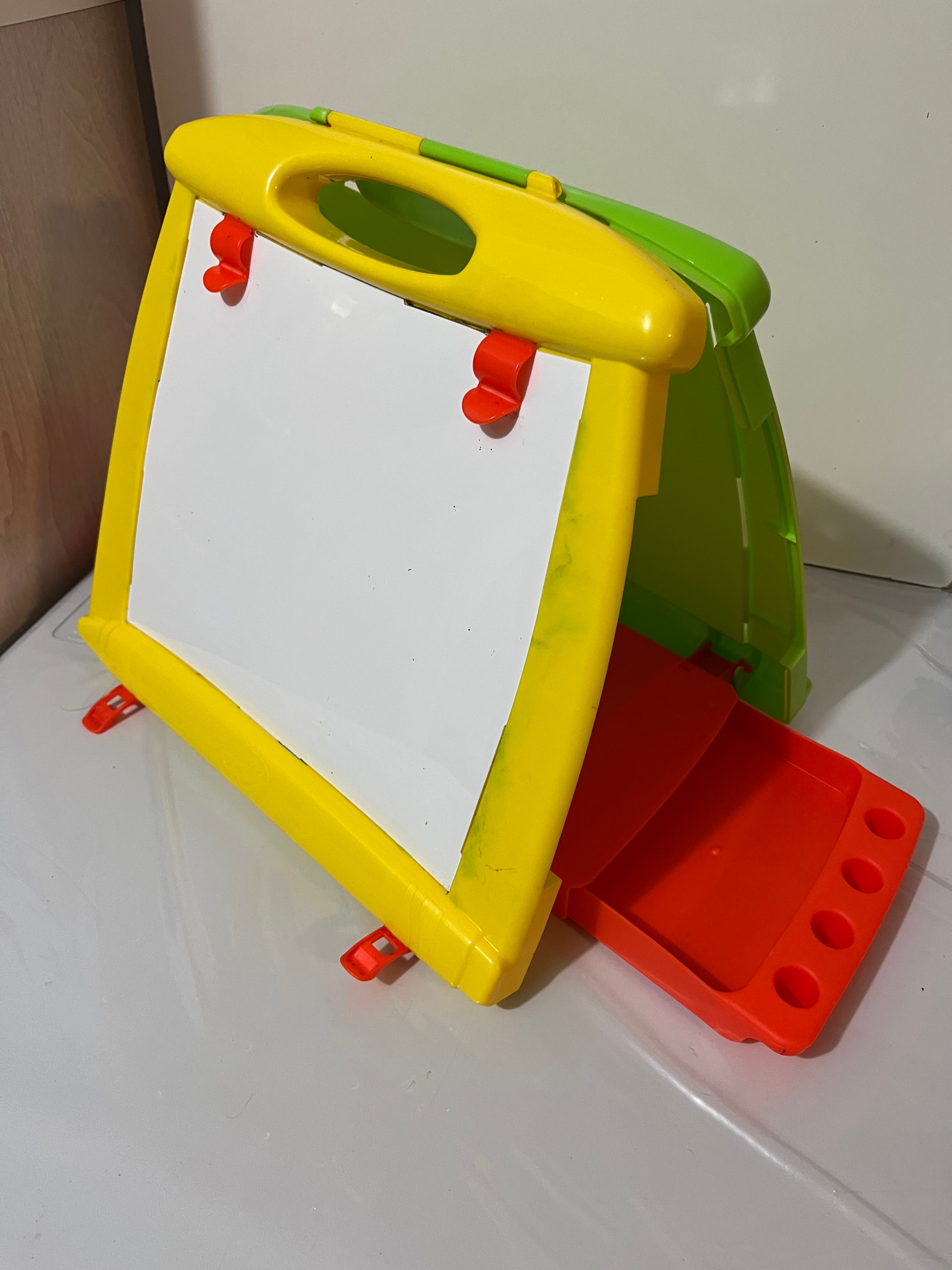 Crayola Art-to-go Table Easel - photo 2