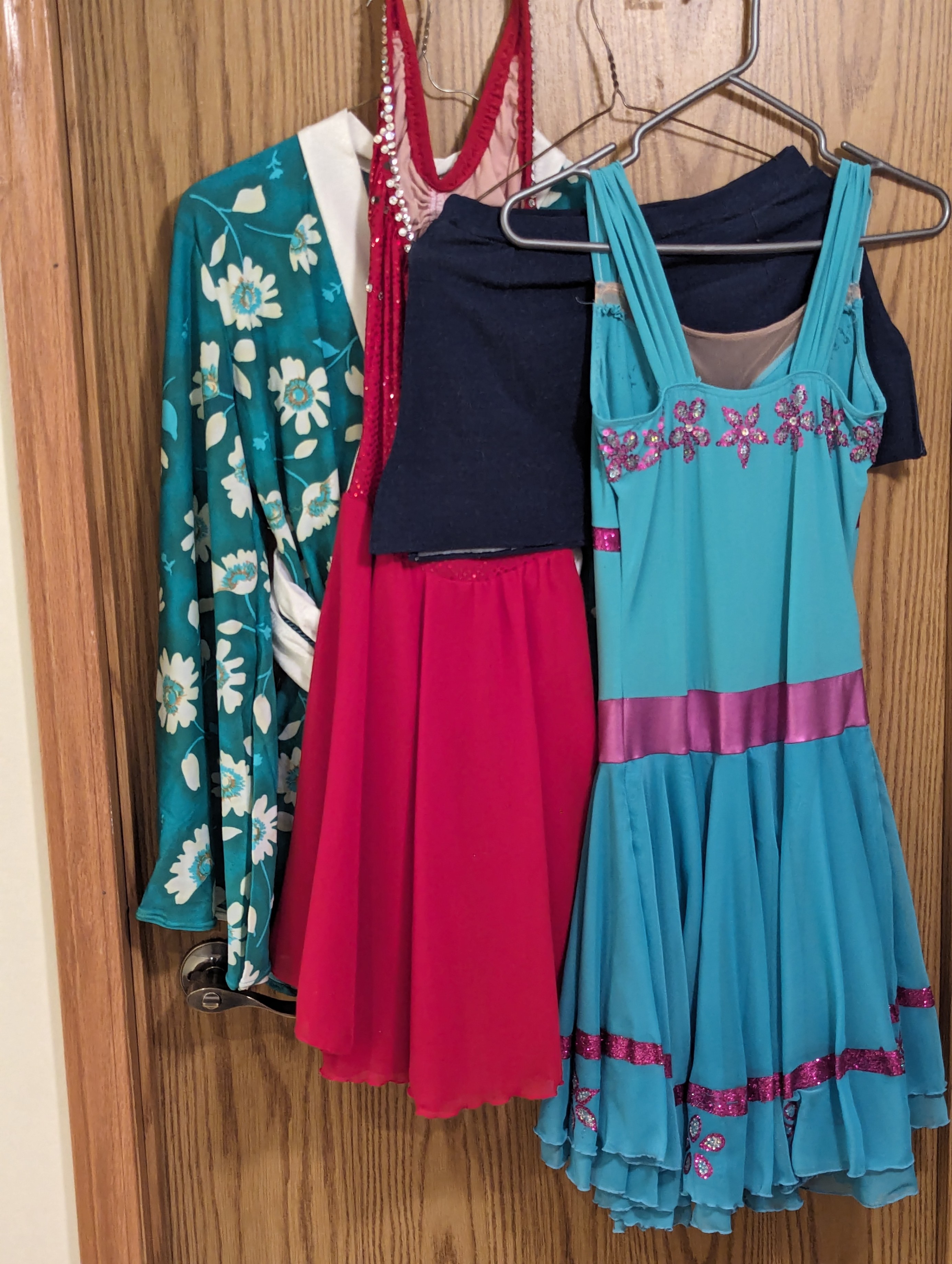 Ladies figure skating costume or dance costume dress size medium