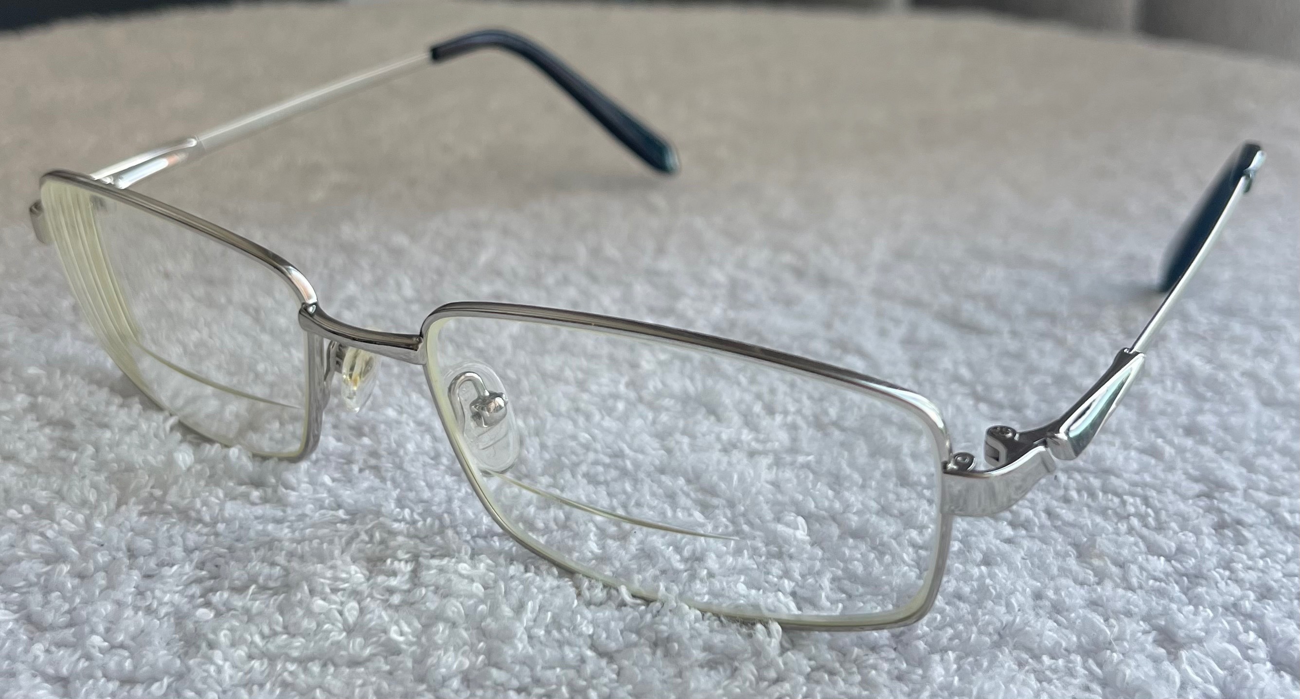 Romeo & Juliet London Gold Wire Frames (RJ82)