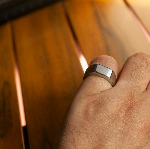 Men's Silver-Tone Signet Ring - photo 3