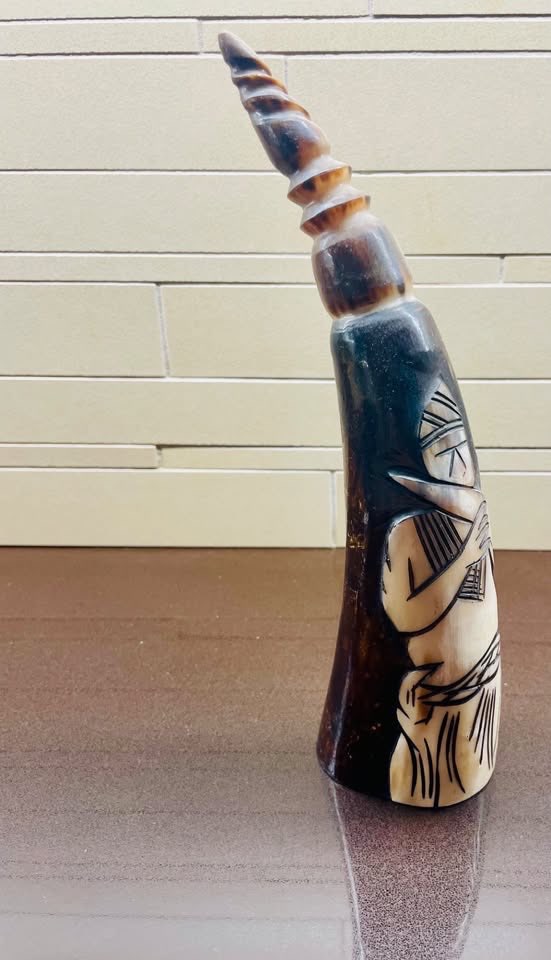 Hand-Carved African Horn Sculpture – Tribal Figure - photo 4