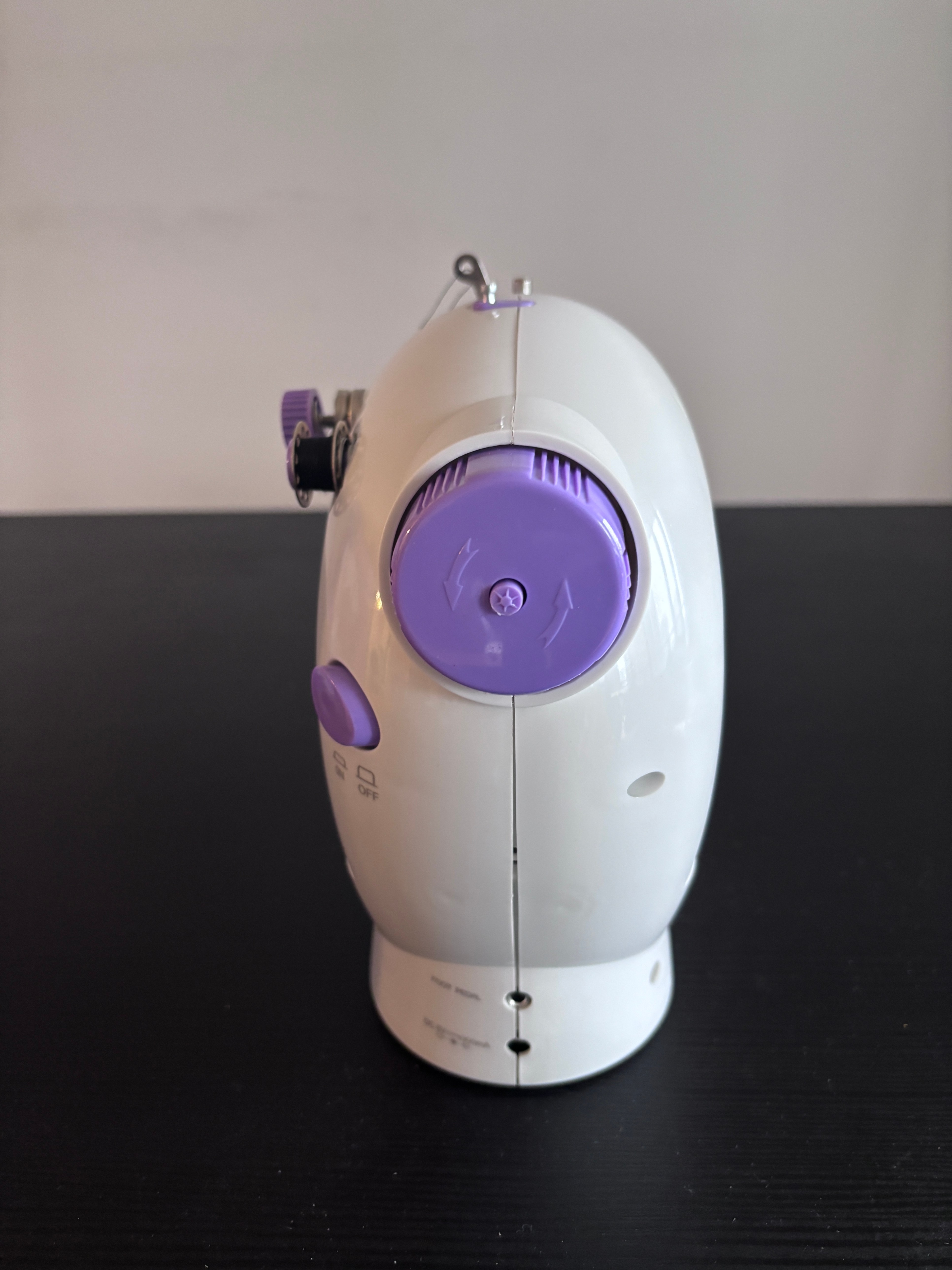 Mini Sewing machine - photo 4