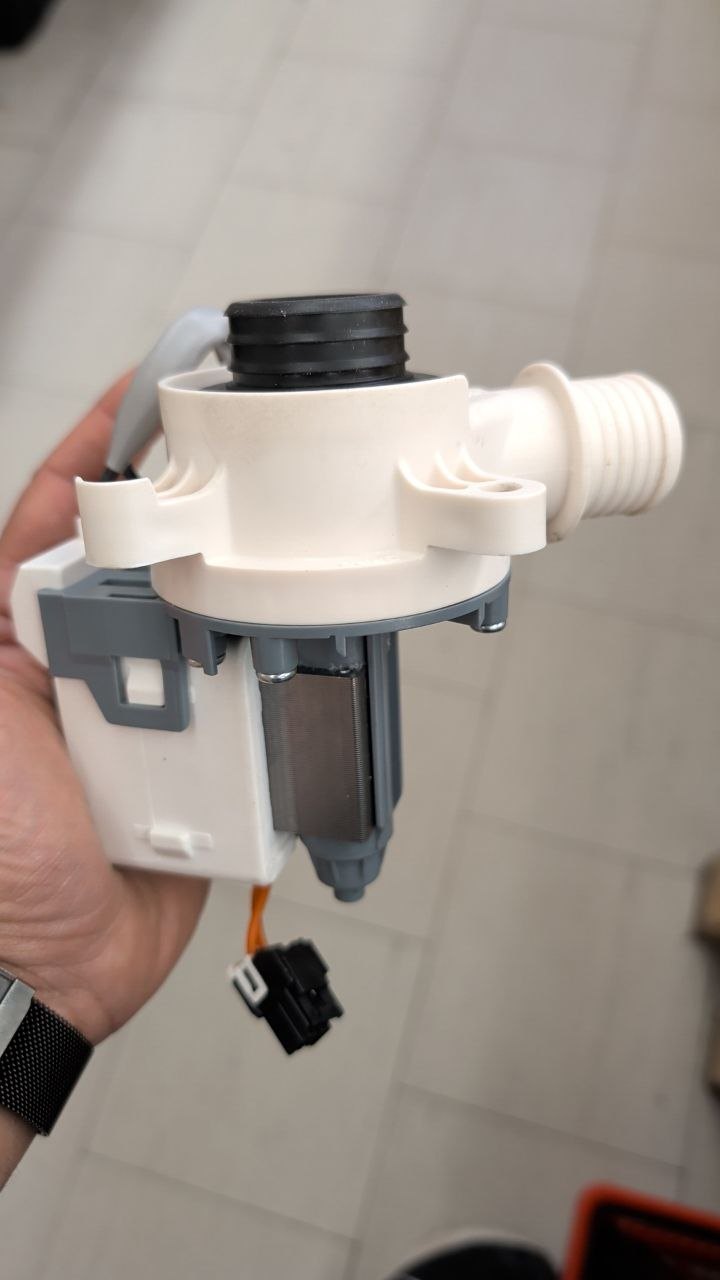 washing machine drain pump for a Samsung washing machine