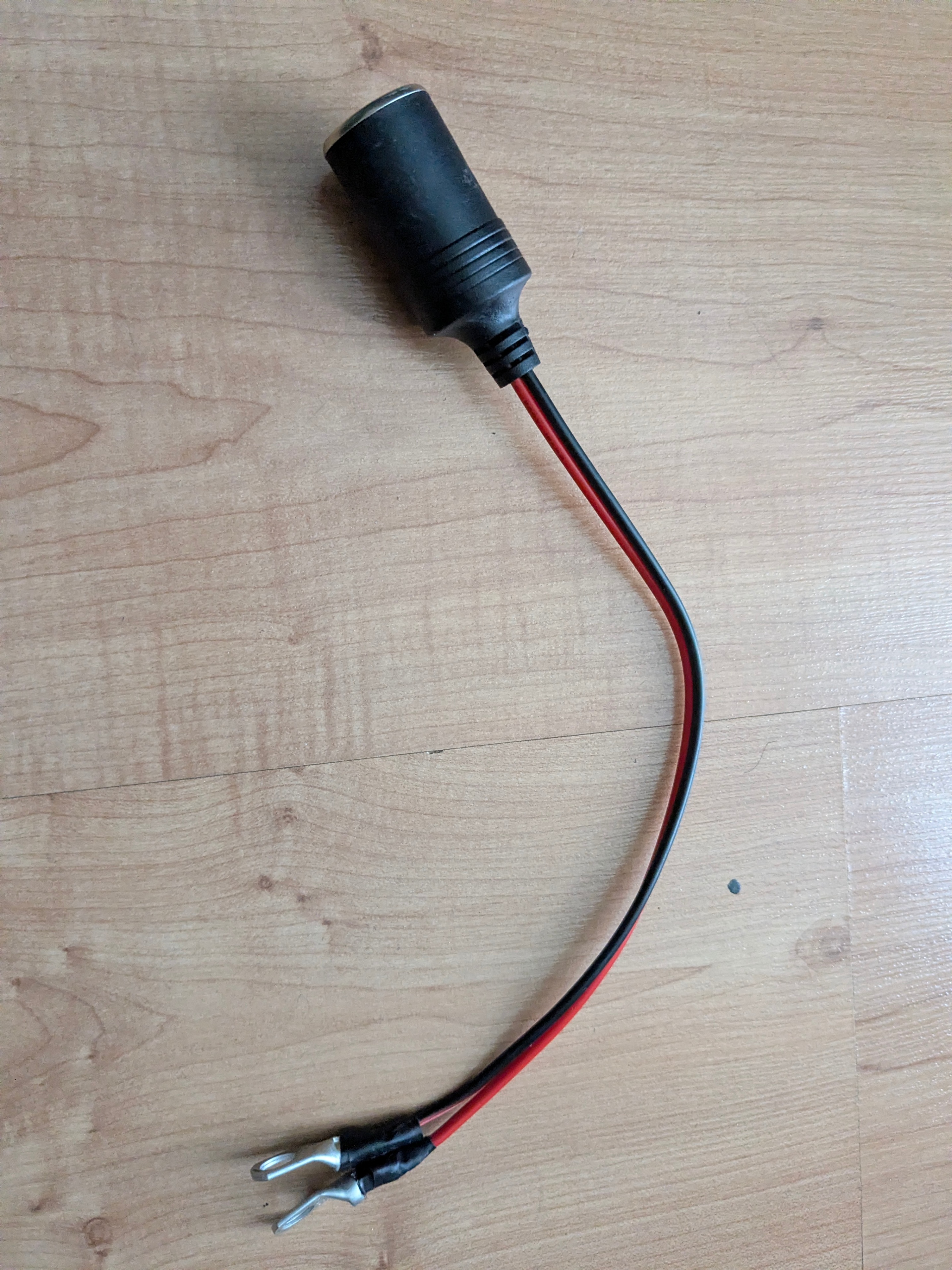 FREE: 12v battery socket adapter - photo 2