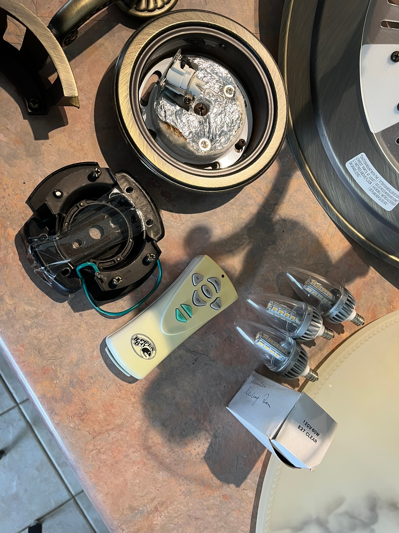Vintage-Style Ceiling Fan with Remote and Lights - photo 5