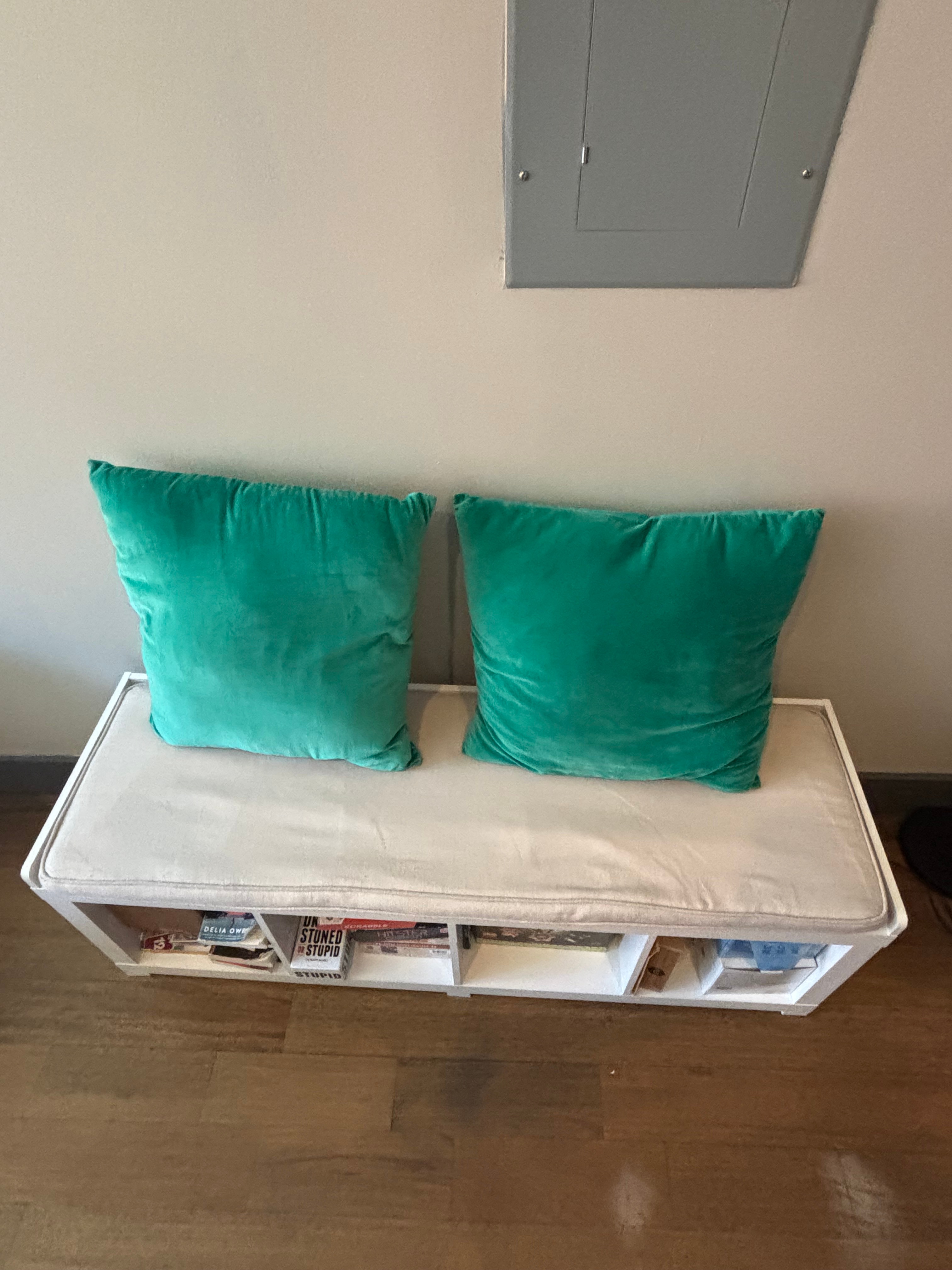Better Homes & Gardens White 4 Cube Storage Bench - photo 2