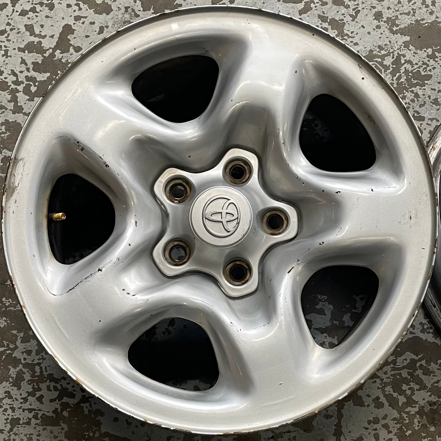 16 Inch Toyota Highlander Rims - photo 2