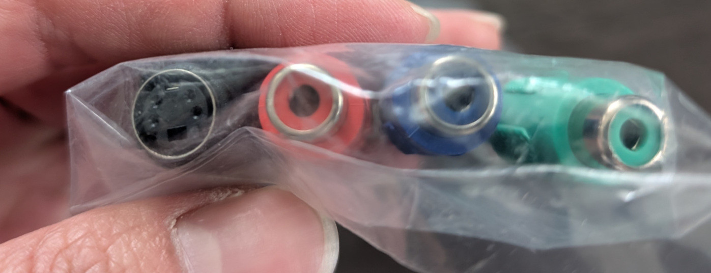 Composite cable (S-Video female, Y out female) - photo 2