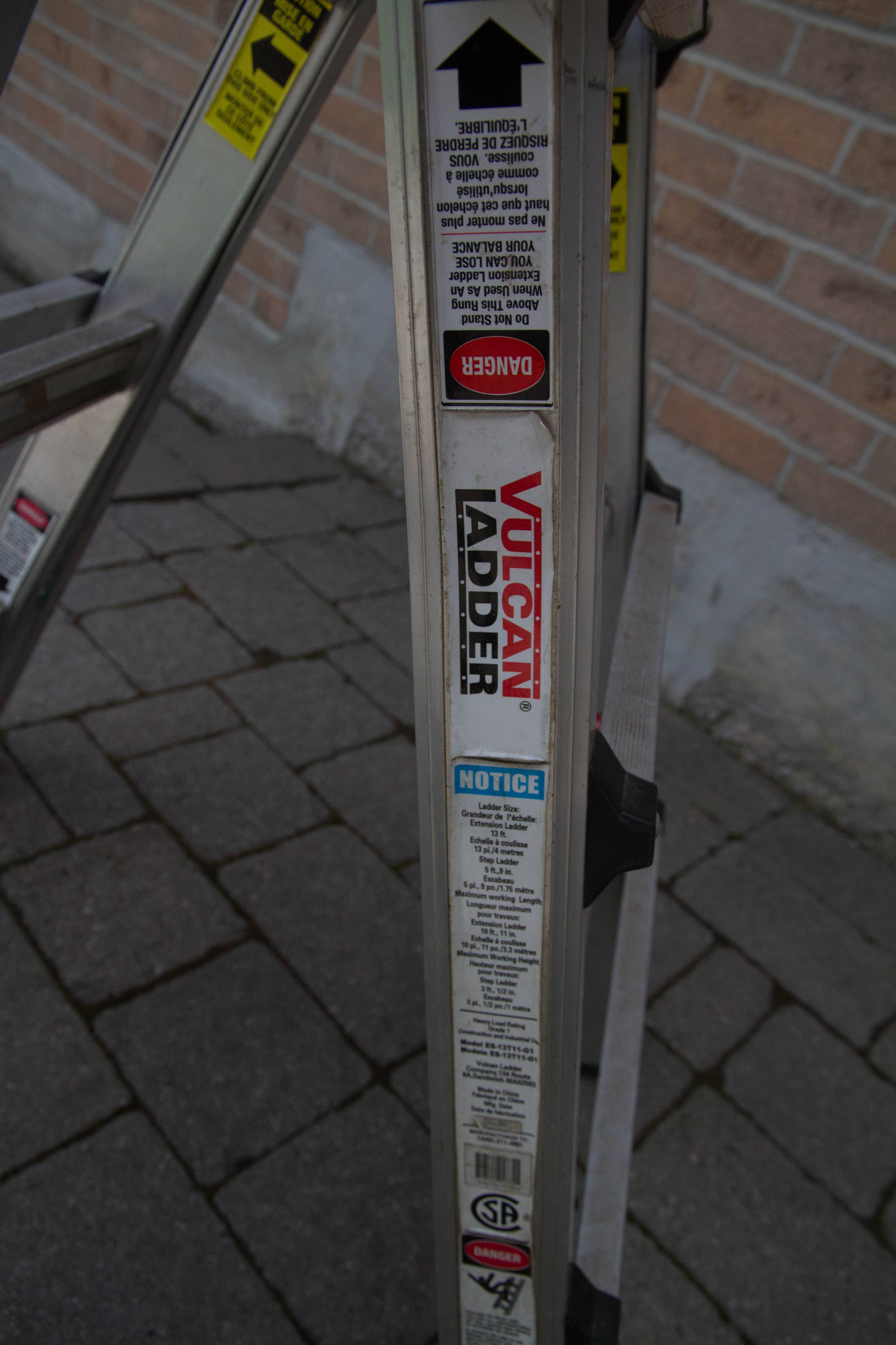 13' Multi-task Ladder in great condition - photo 2