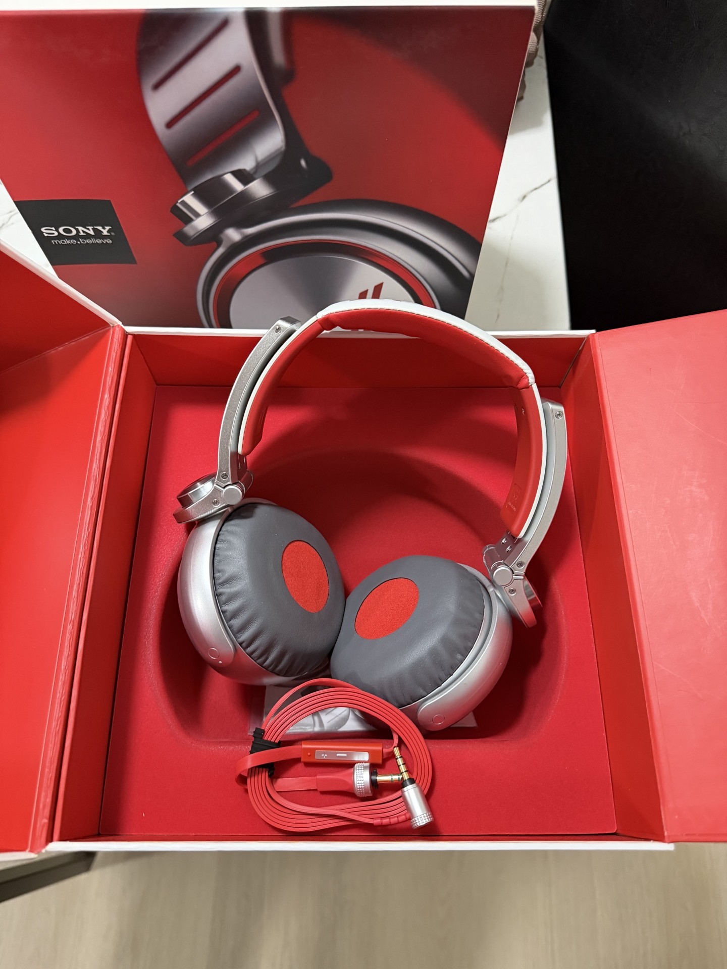 Sony MDR-X10 Headphones