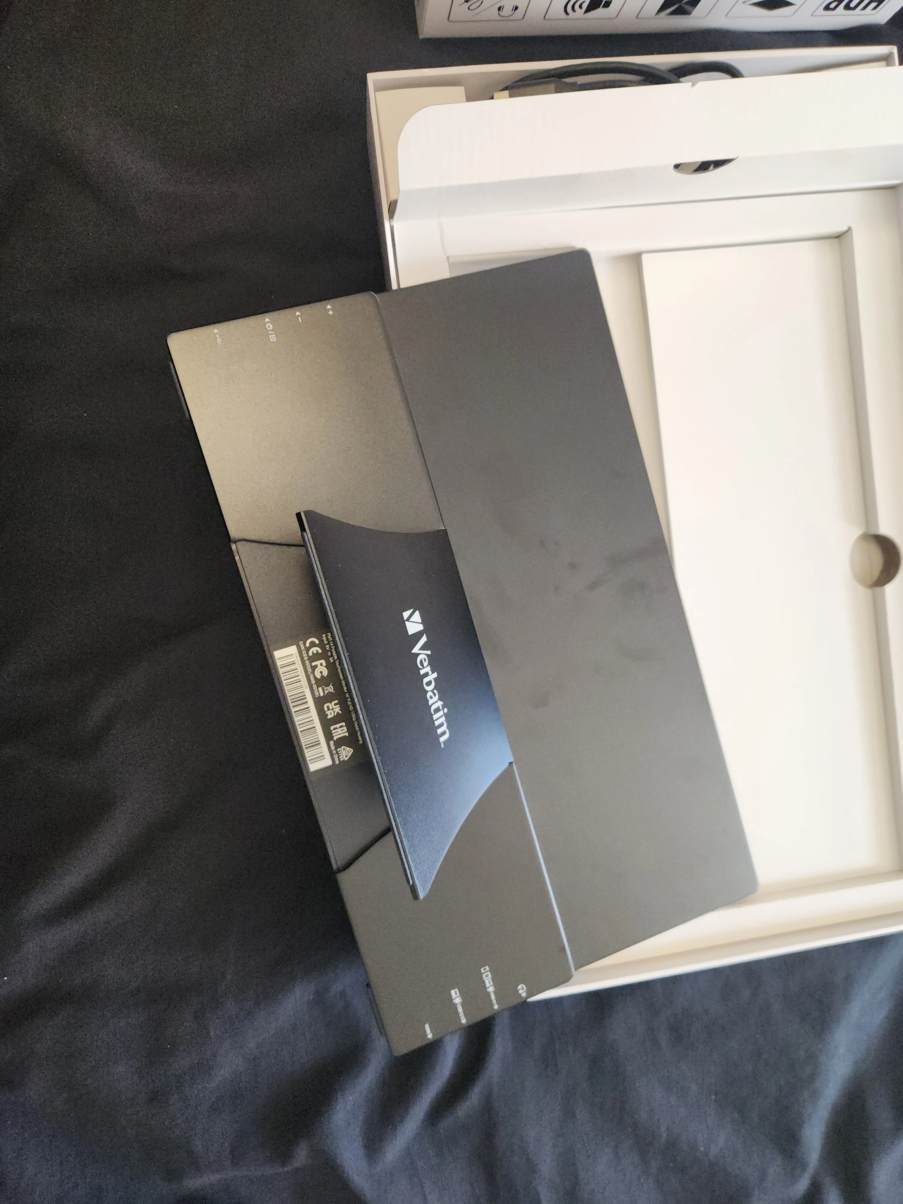 Verbatim 14" Full HD Portable Touchscreen Monitor (PMT-14) - photo 4