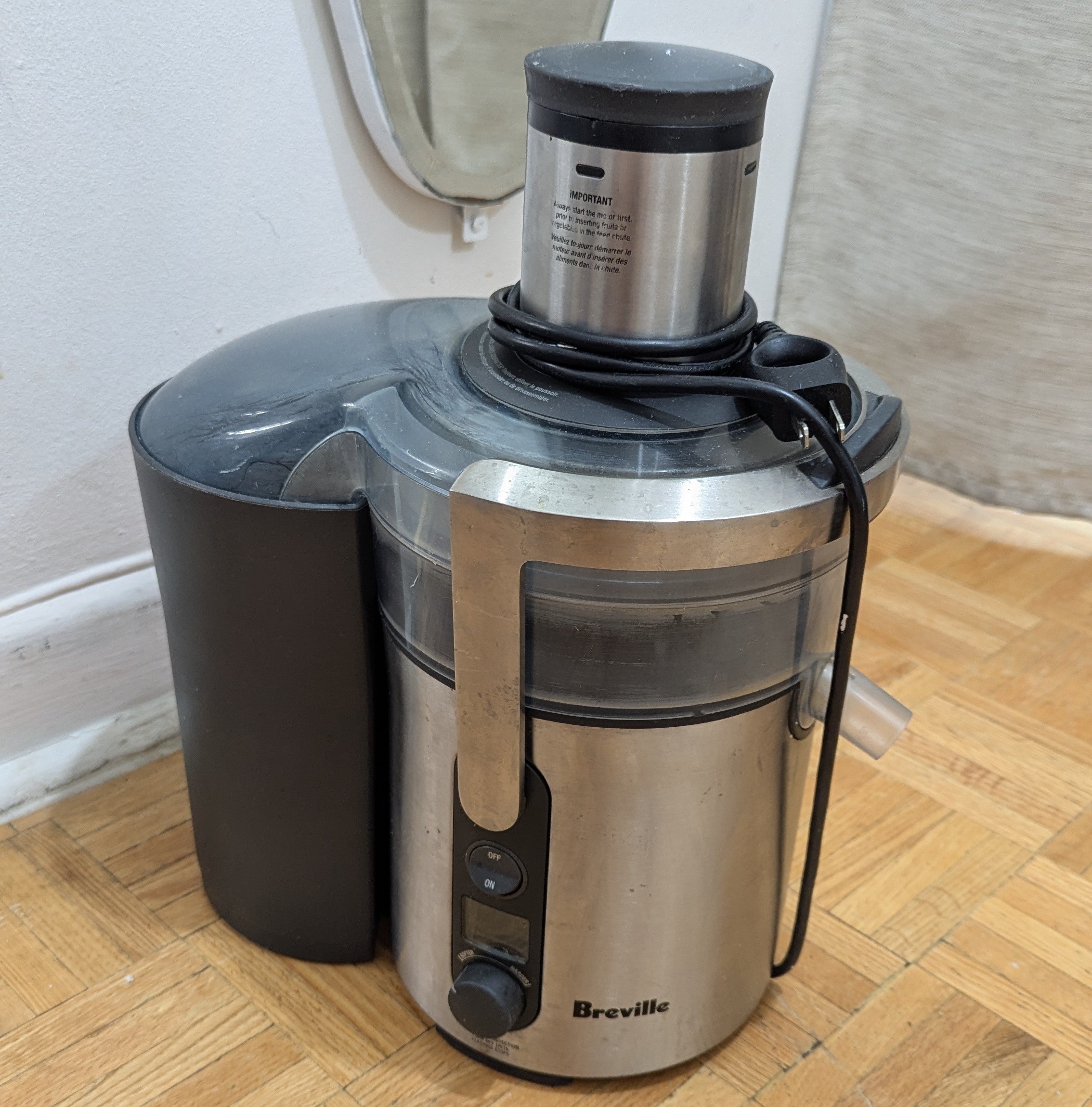 Breville Juicer Model BJE510XL Digital LED Fruit Veggie Extra