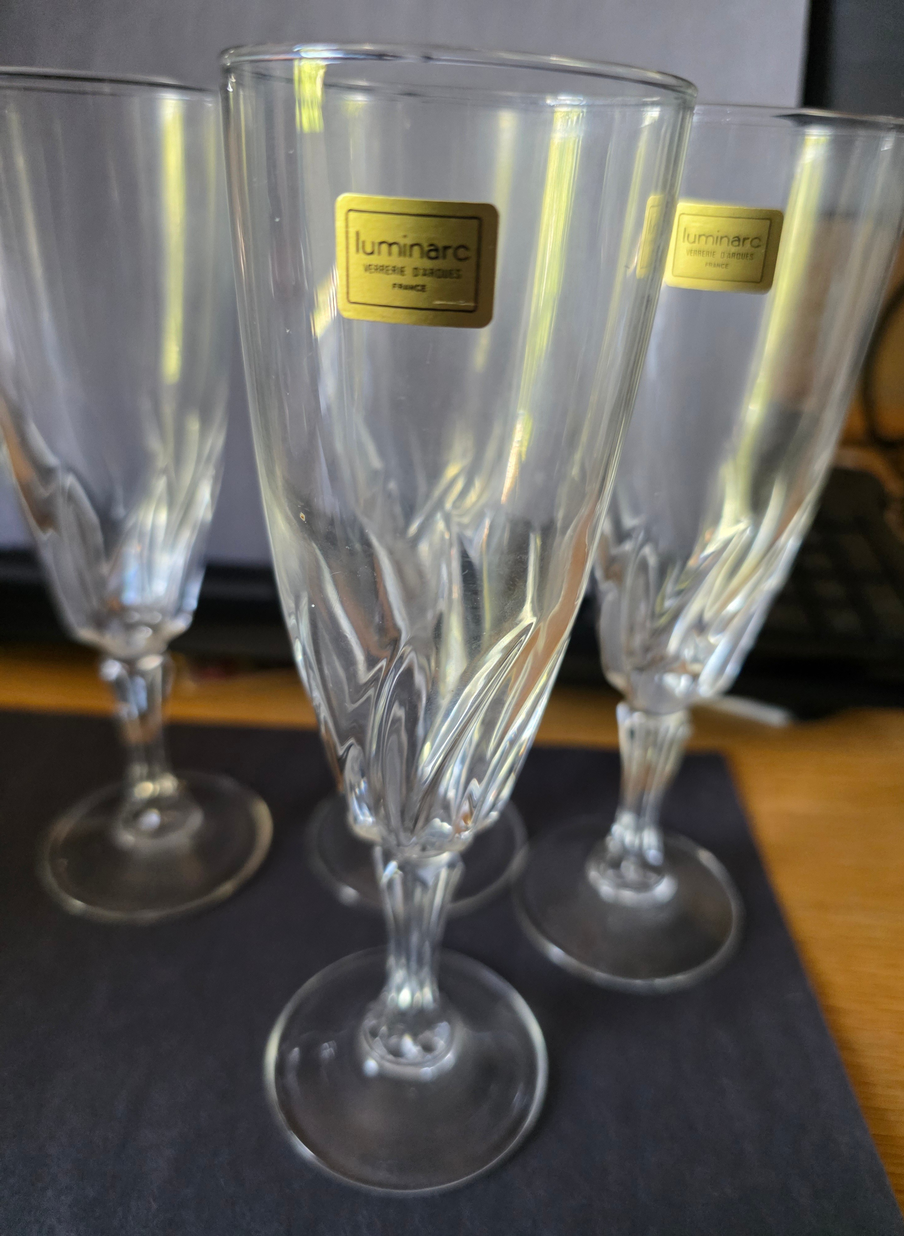 Luminarc Champagne Flutes - Set of 4 - photo 2